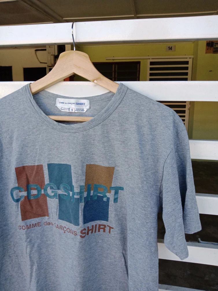 Comme des Garcons Homme Comme des Garcons Spell Out Tee Size US M / EU 48-50 / 2 - 3 Thumbnail