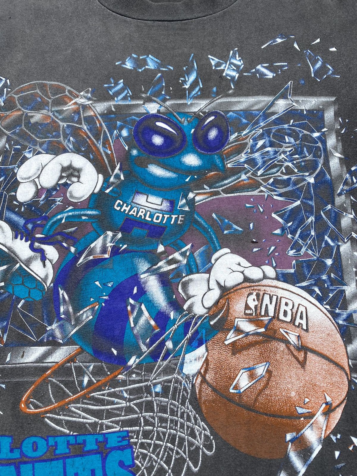 NBA 🔥Vintage OVP 1992 NBA CHARLOTTE HORNETS Single Stitch Tee Size US L / EU 52-54 / 3 - 7 Thumbnail