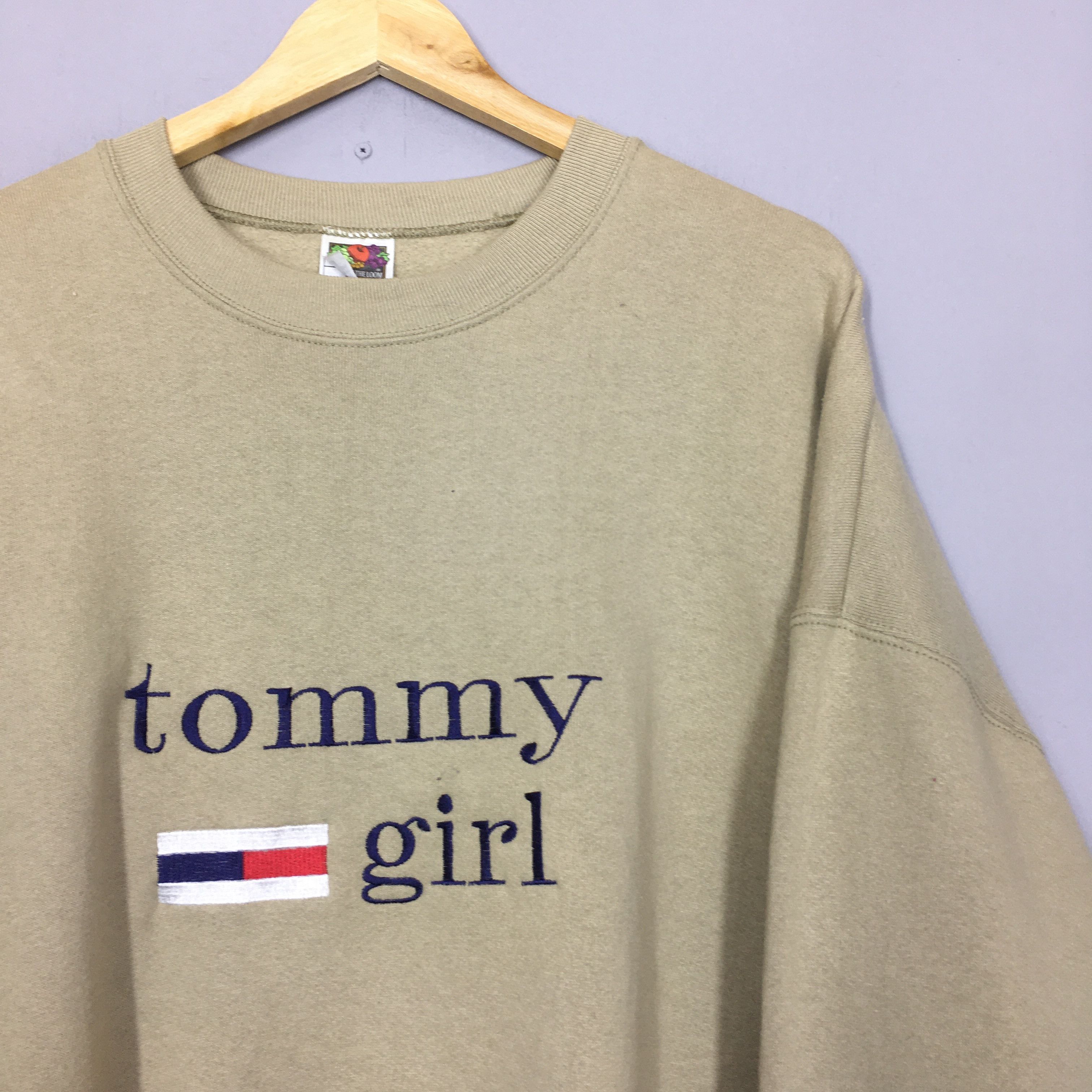 Fruit Of The Loom × Vintage Vintage 90s Tommy Girl Brown Boxy Sweatshirt XXLarge Size US XXL / EU 58 / 5 - 2 Thumbnail