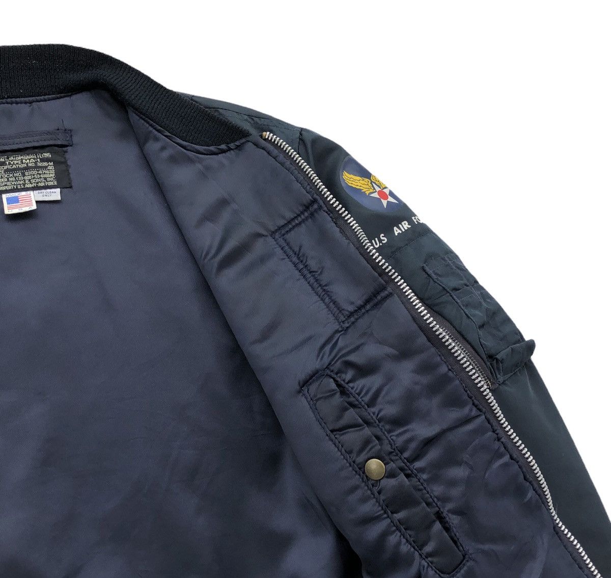 I. Spiewak And Sons 🔥Vtg 80s Spiewak & Sons USAF logo MA-1 Bomber jacket Size US M / EU 48-50 / 2 - 12 Thumbnail