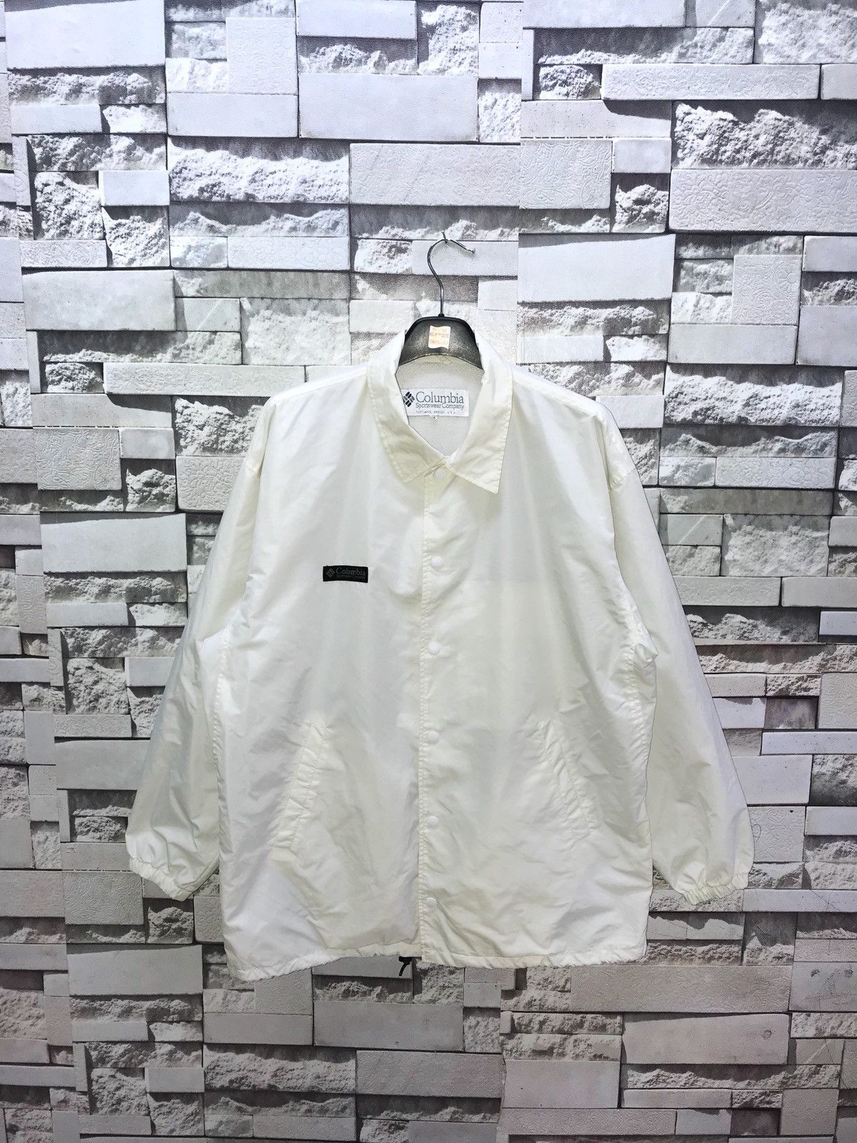 Columbia × Vintage Vintage Columbia Sportswear Company Coach Jacket Size US M / EU 48-50 / 2 - 2 Thumbnail