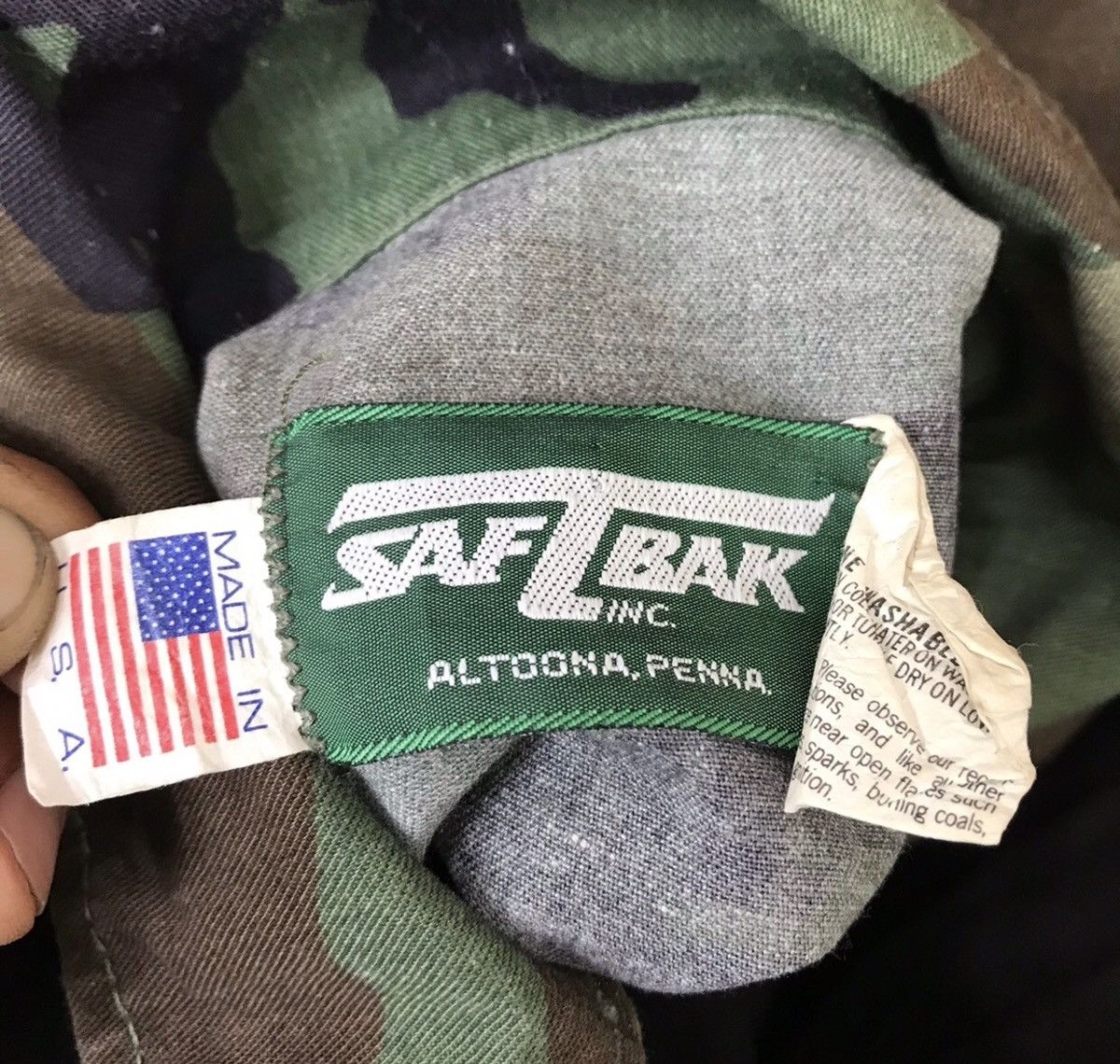 SafTbak × Vintage Made In Usa Vintage Saftbak Camouflage Military Jacket Size US S / EU 44-46 / 1 - 4 Thumbnail