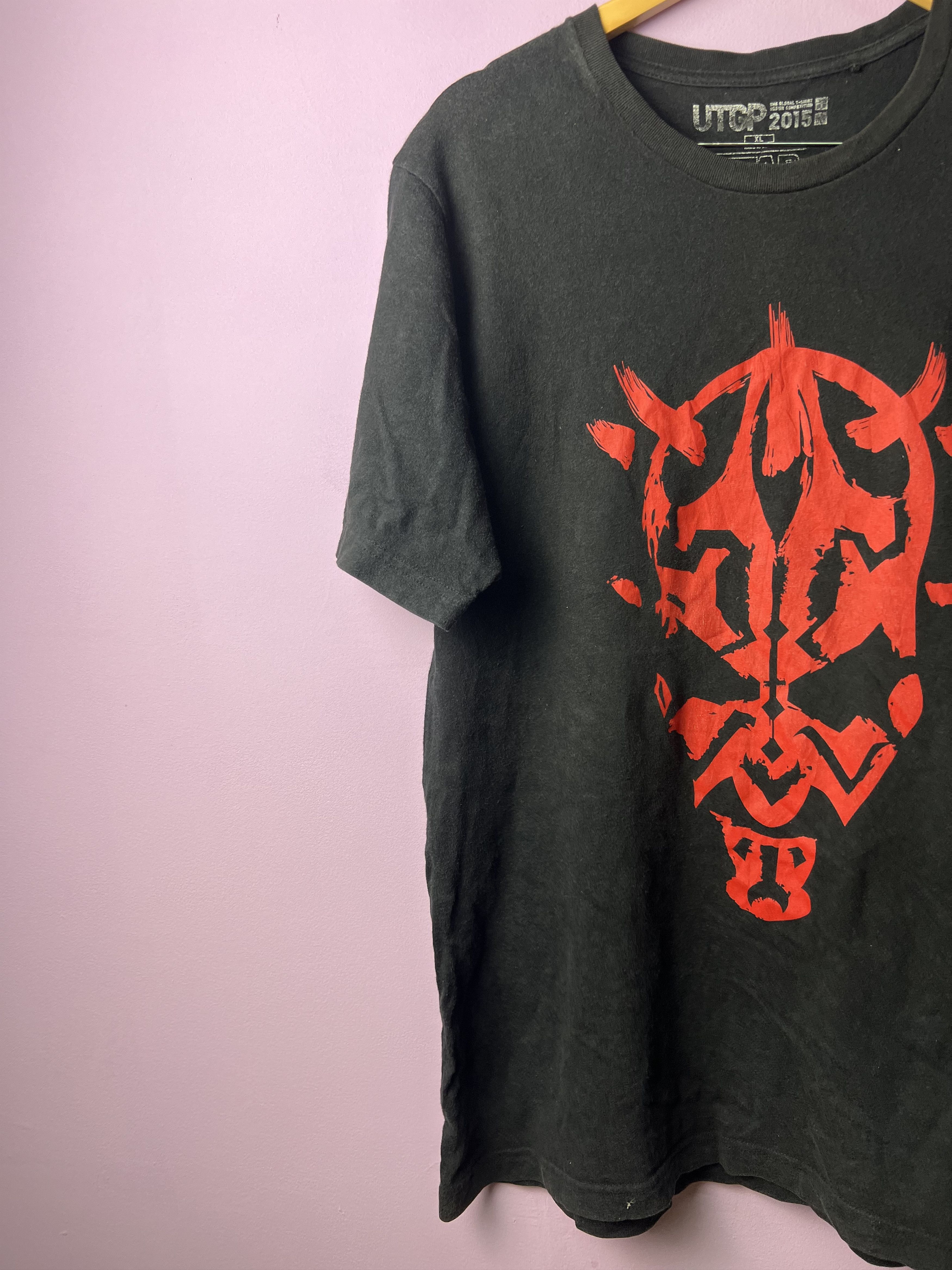 Star Wars 🔥2015 Uniqlo Star Wars The Phantom Menace Tees Size US M / EU 48-50 / 2 - 3 Thumbnail