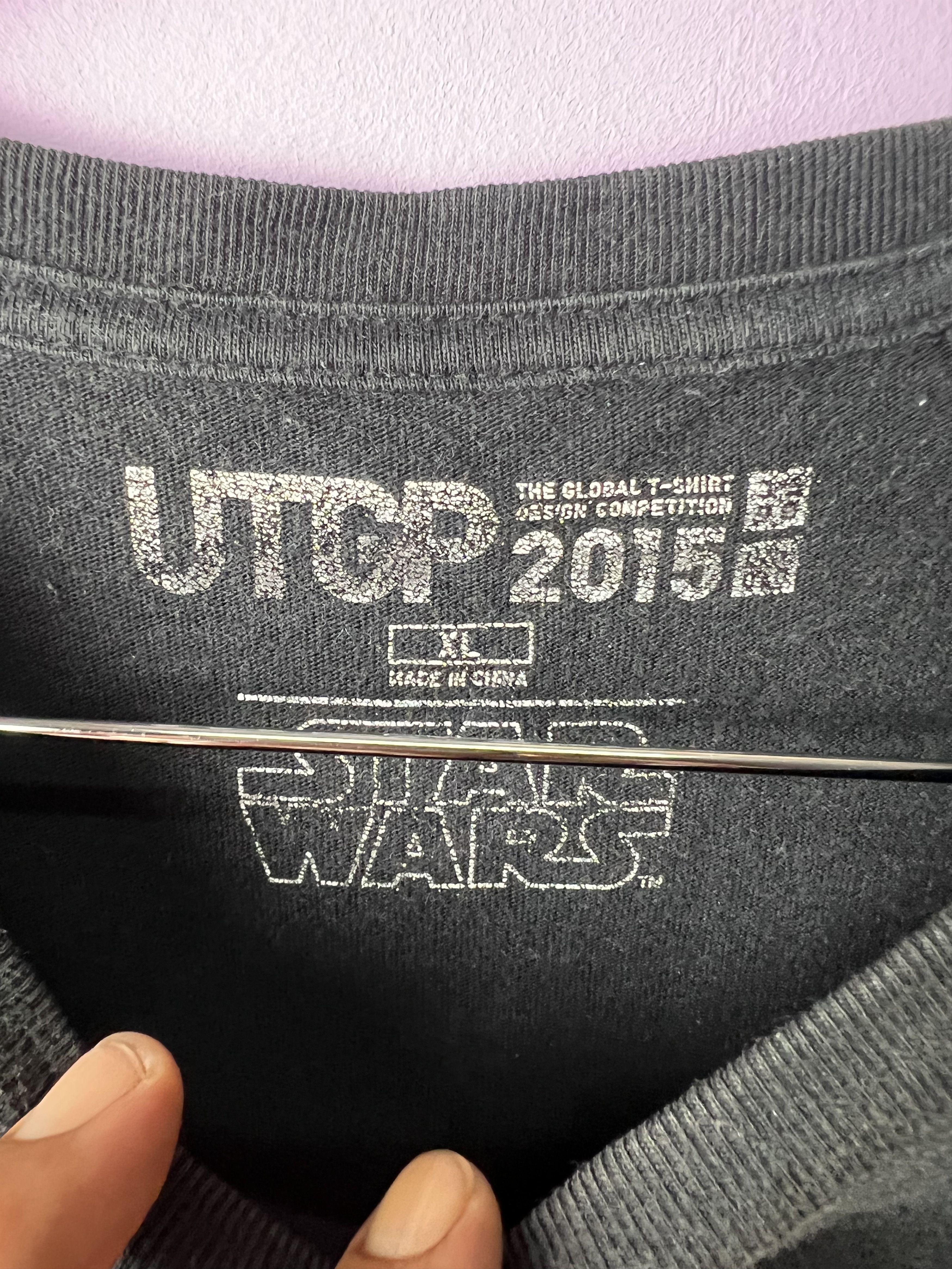 Star Wars 🔥2015 Uniqlo Star Wars The Phantom Menace Tees Size US M / EU 48-50 / 2 - 12 Thumbnail