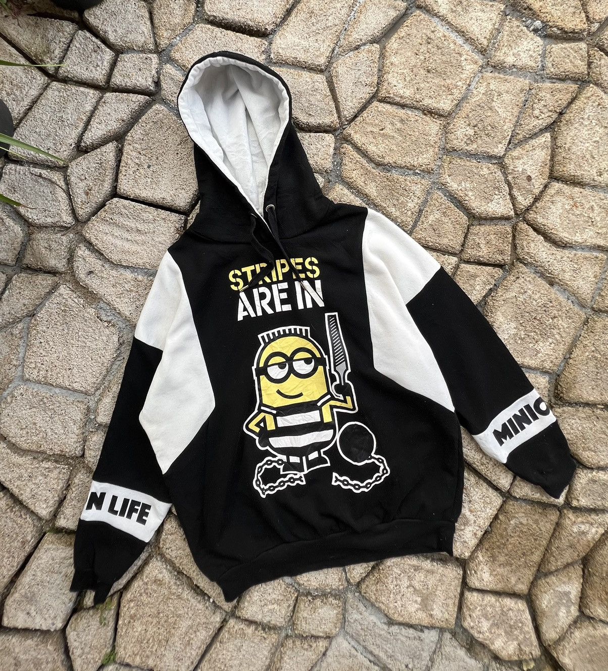 Cartoon Network 🔥Minion Despicable Me Hoodies Size US L / EU 52-54 / 3 - 1 Thumbnail