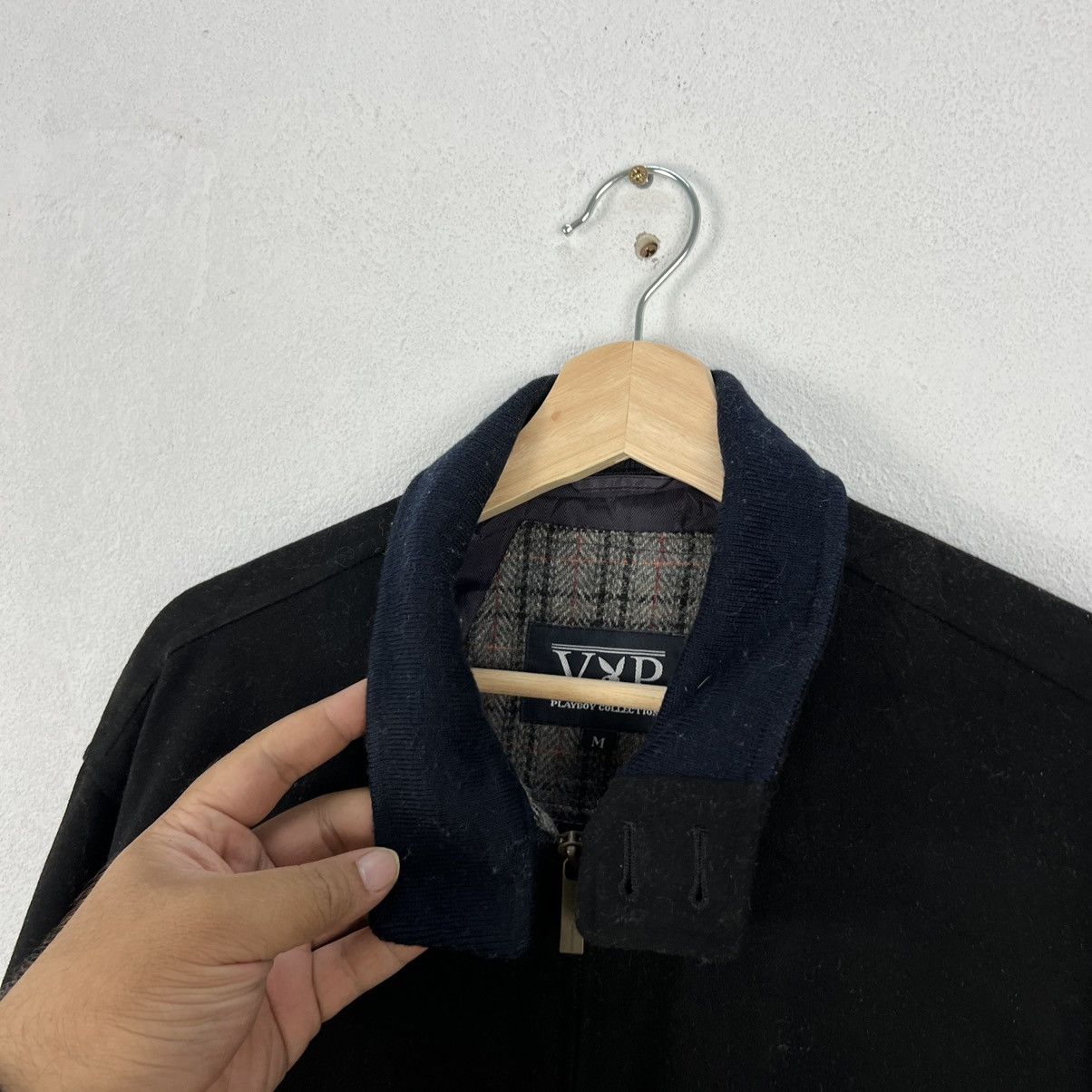 Japanese Brand VINTAGE VIP PLAY BOY COLLECTIONS ZIPPER JACKET VELVET Size US M / EU 48-50 / 2 - 6 Thumbnail