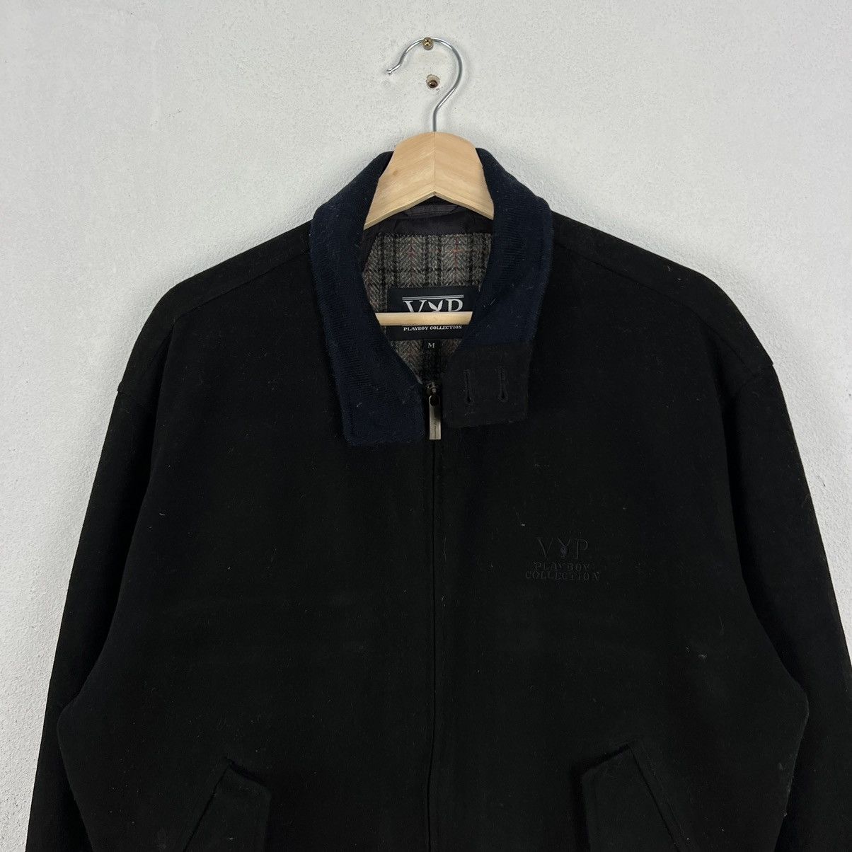 Japanese Brand VINTAGE VIP PLAY BOY COLLECTIONS ZIPPER JACKET VELVET Size US M / EU 48-50 / 2 - 3 Thumbnail