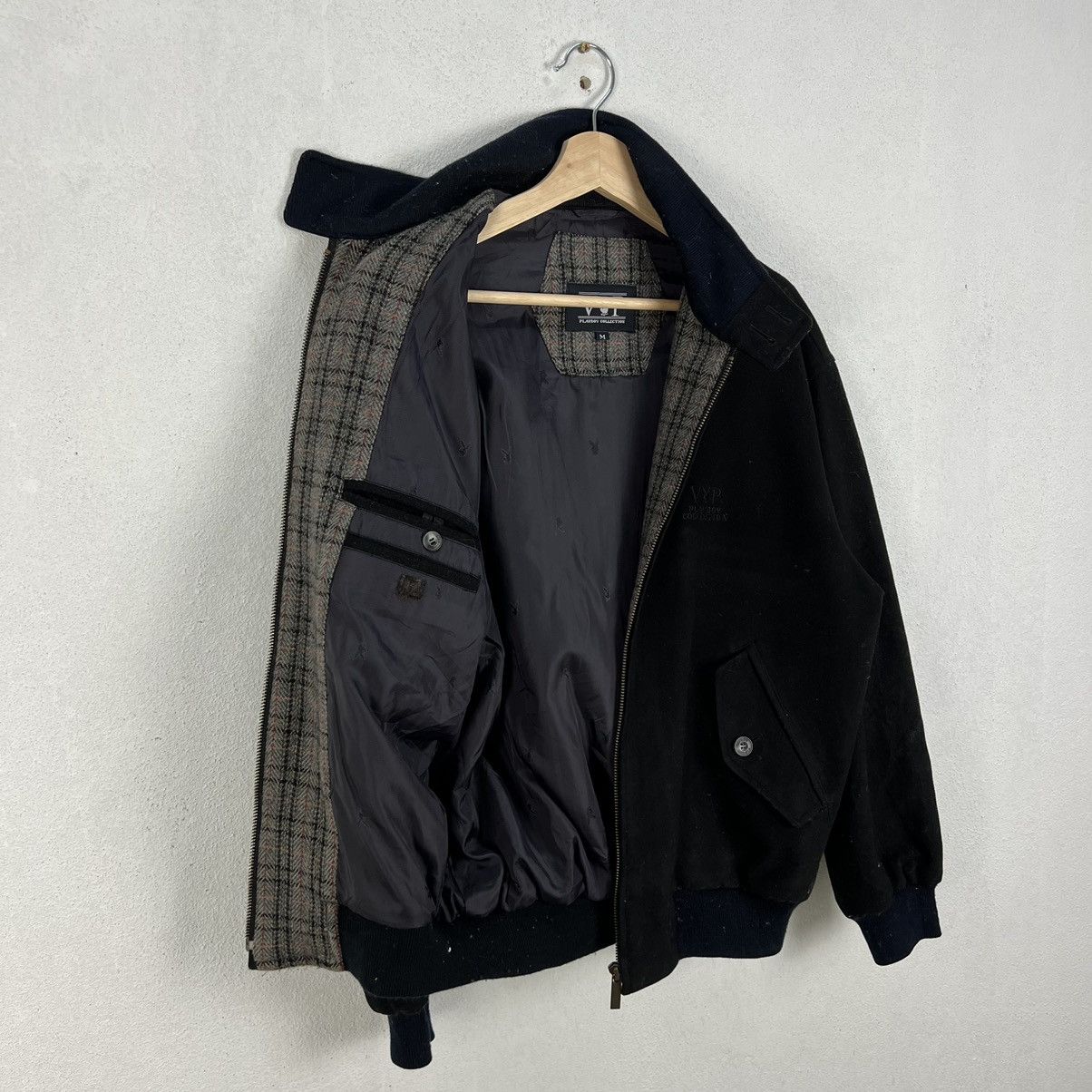 Japanese Brand VINTAGE VIP PLAY BOY COLLECTIONS ZIPPER JACKET VELVET Size US M / EU 48-50 / 2 - 15 Thumbnail