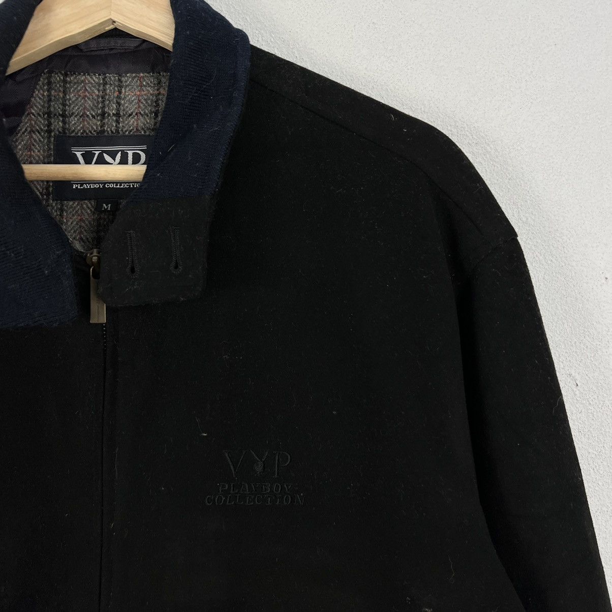 Japanese Brand VINTAGE VIP PLAY BOY COLLECTIONS ZIPPER JACKET VELVET Size US M / EU 48-50 / 2 - 4 Thumbnail