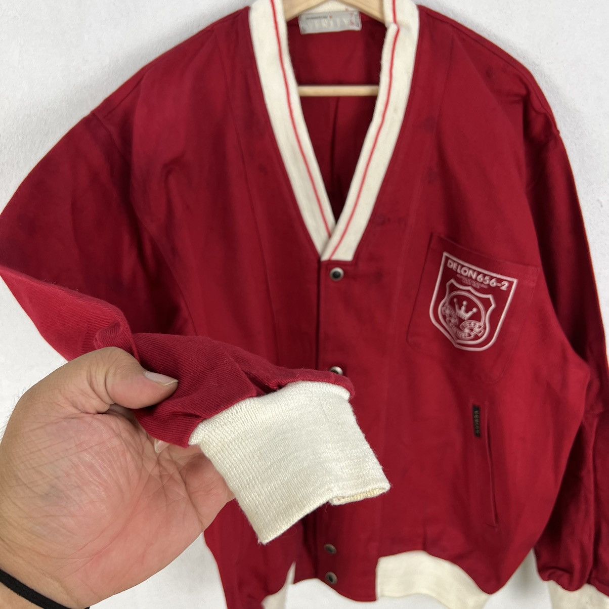 Japanese Brand VINTAGE VERITY CARDIGAN BIG LOGO Size US L / EU 52-54 / 3 - 9 Thumbnail
