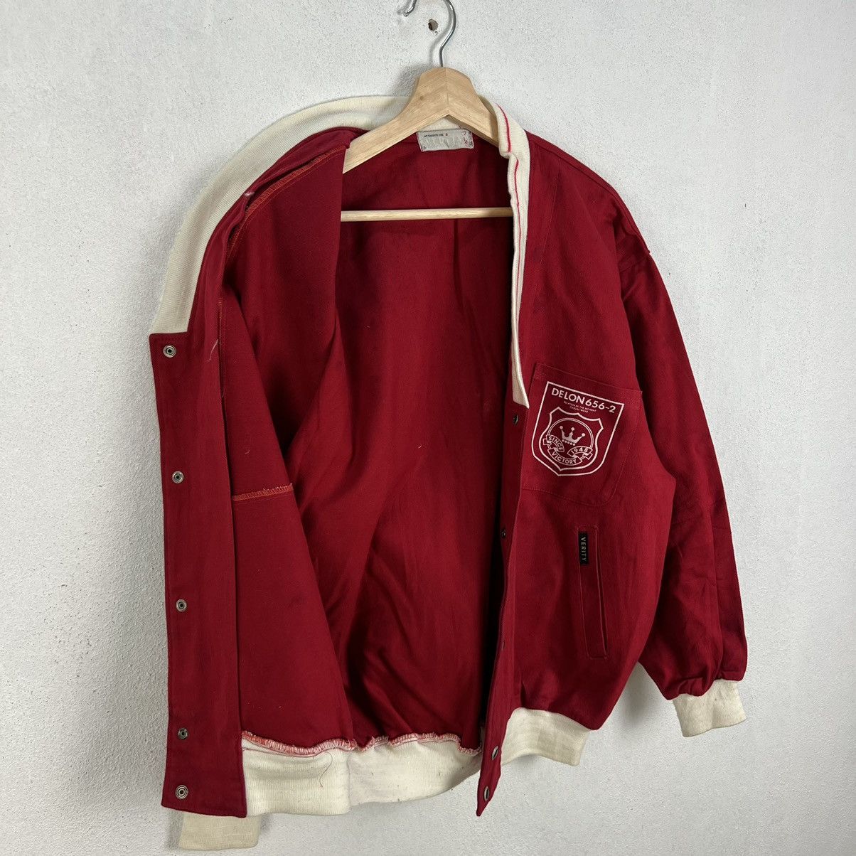 Japanese Brand VINTAGE VERITY CARDIGAN BIG LOGO Size US L / EU 52-54 / 3 - 13 Thumbnail