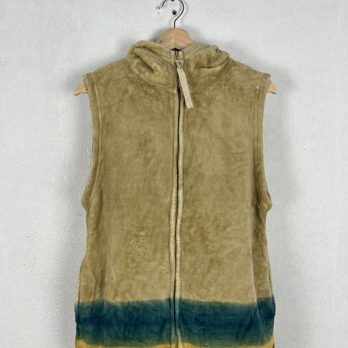 Japanese Brand FLEECE TANK TOP VEST ZELT FOR LIFE MULTI COLOUR TRITONE Size US M / EU 48-50 / 2 - 3 Thumbnail