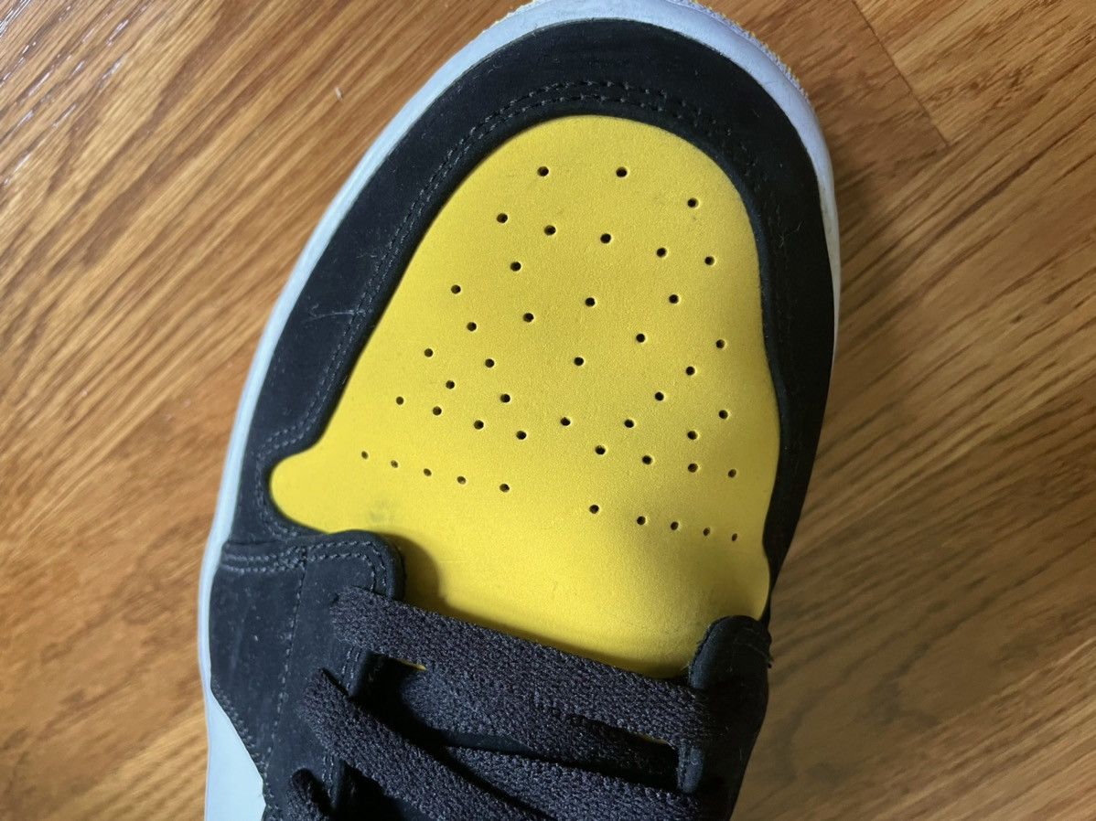 Jordan Brand Size 12 Air Jordan 1 Mid SE Yellow Toe SE OG Pollen Ochre Size US 8.5 / EU 41-42 - 8 Thumbnail