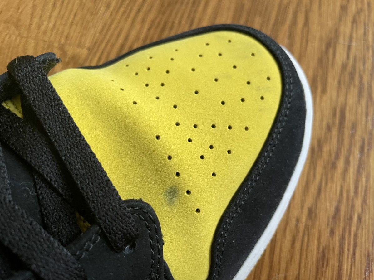 Jordan Brand Size 12 Air Jordan 1 Mid SE Yellow Toe SE OG Pollen Ochre Size US 8.5 / EU 41-42 - 6 Thumbnail
