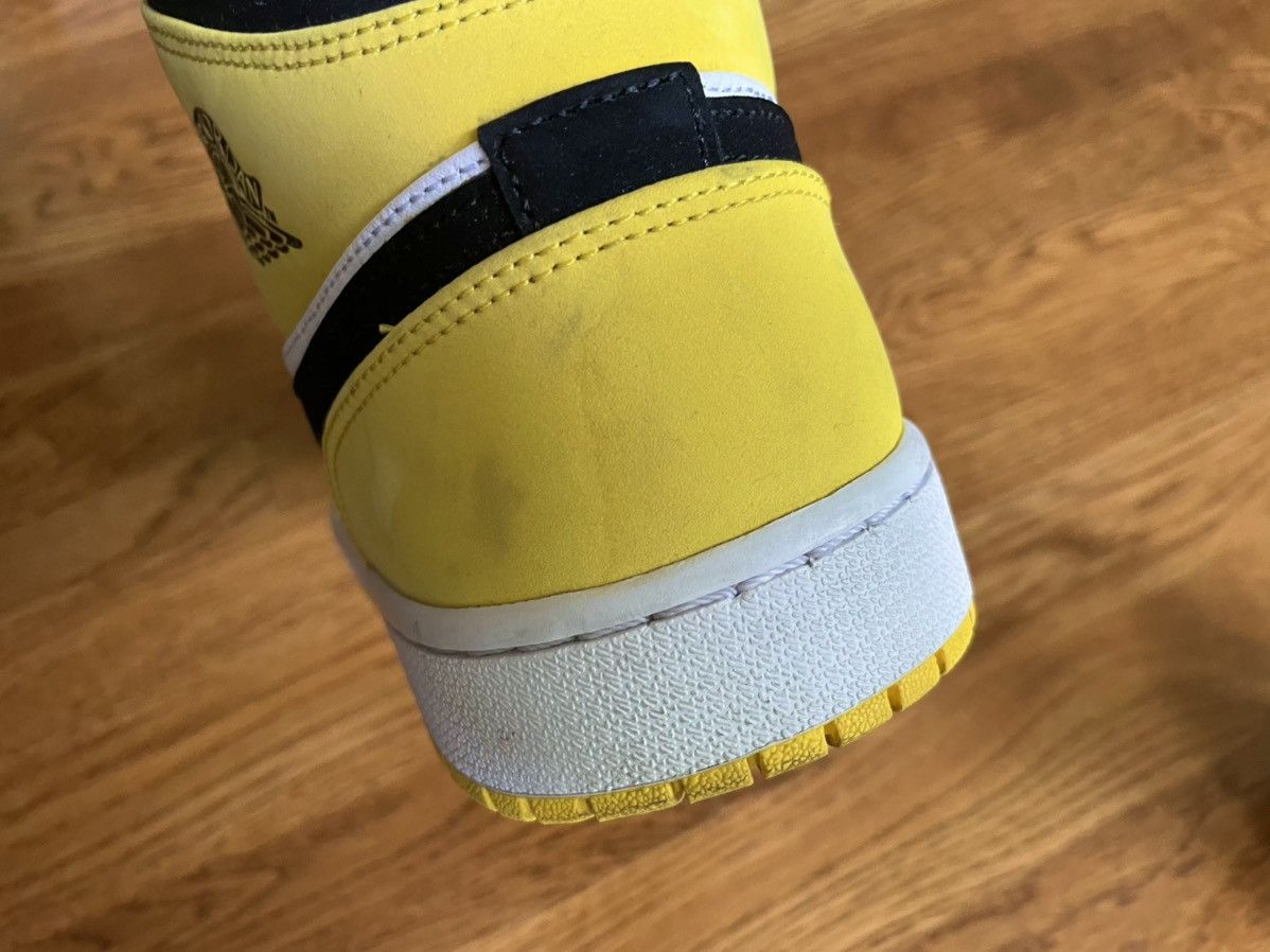 Jordan Brand Size 12 Air Jordan 1 Mid SE Yellow Toe SE OG Pollen Ochre Size US 8.5 / EU 41-42 - 7 Thumbnail