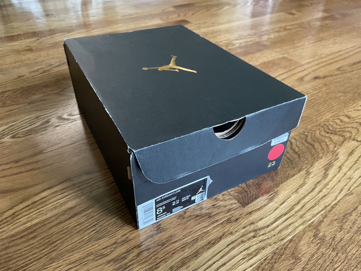 Jordan Brand Size 8.5 Air Jordan 1 Retro Low OG Game Royal Blue Toe SE Size US 8.5 / EU 41-42 - 10 Thumbnail