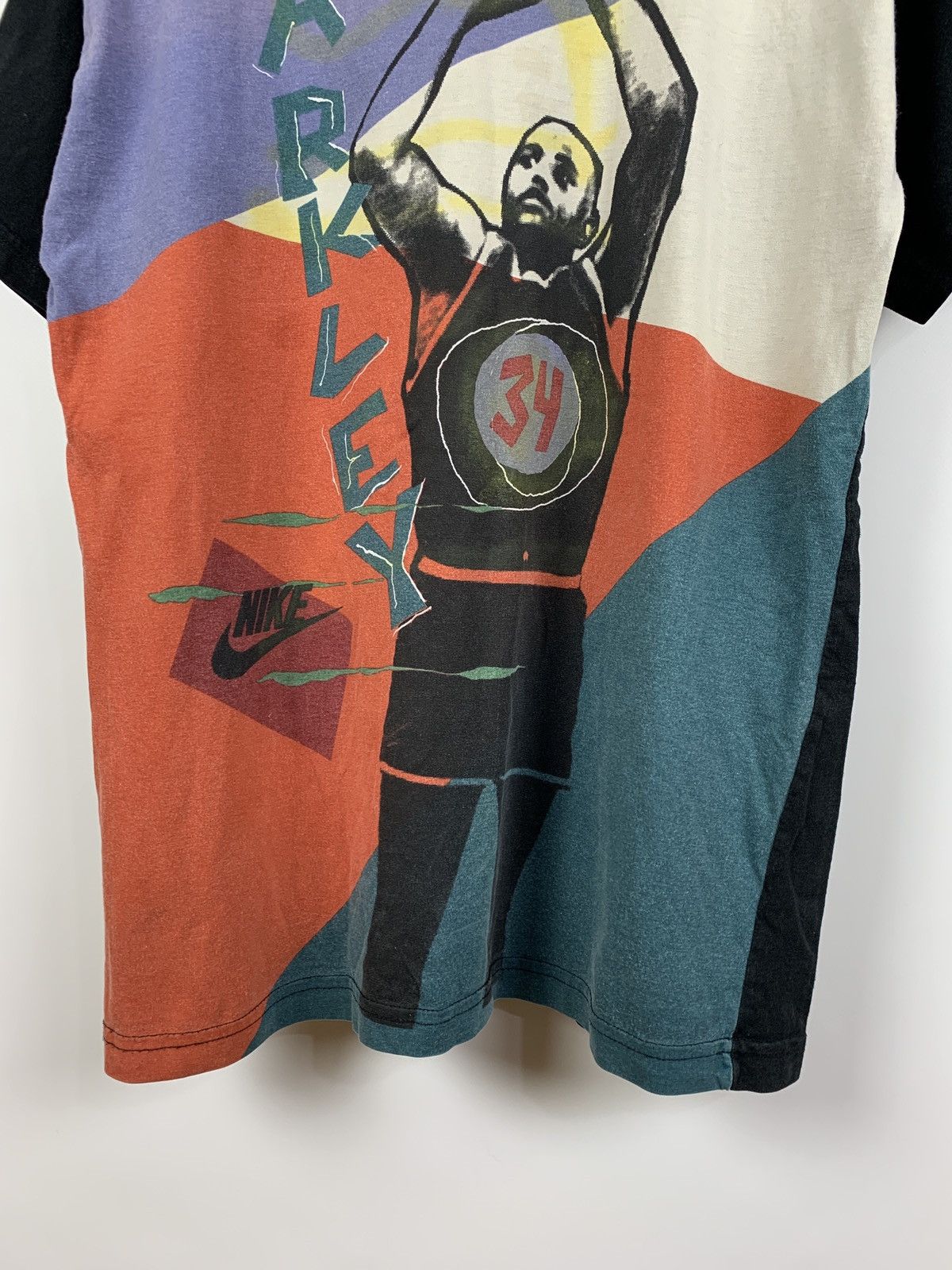 Nike 90s Vintage Nike Barkley Hoop Heroes 34 All Over Print Shirt Size US M / EU 48-50 / 2 - 6 Thumbnail