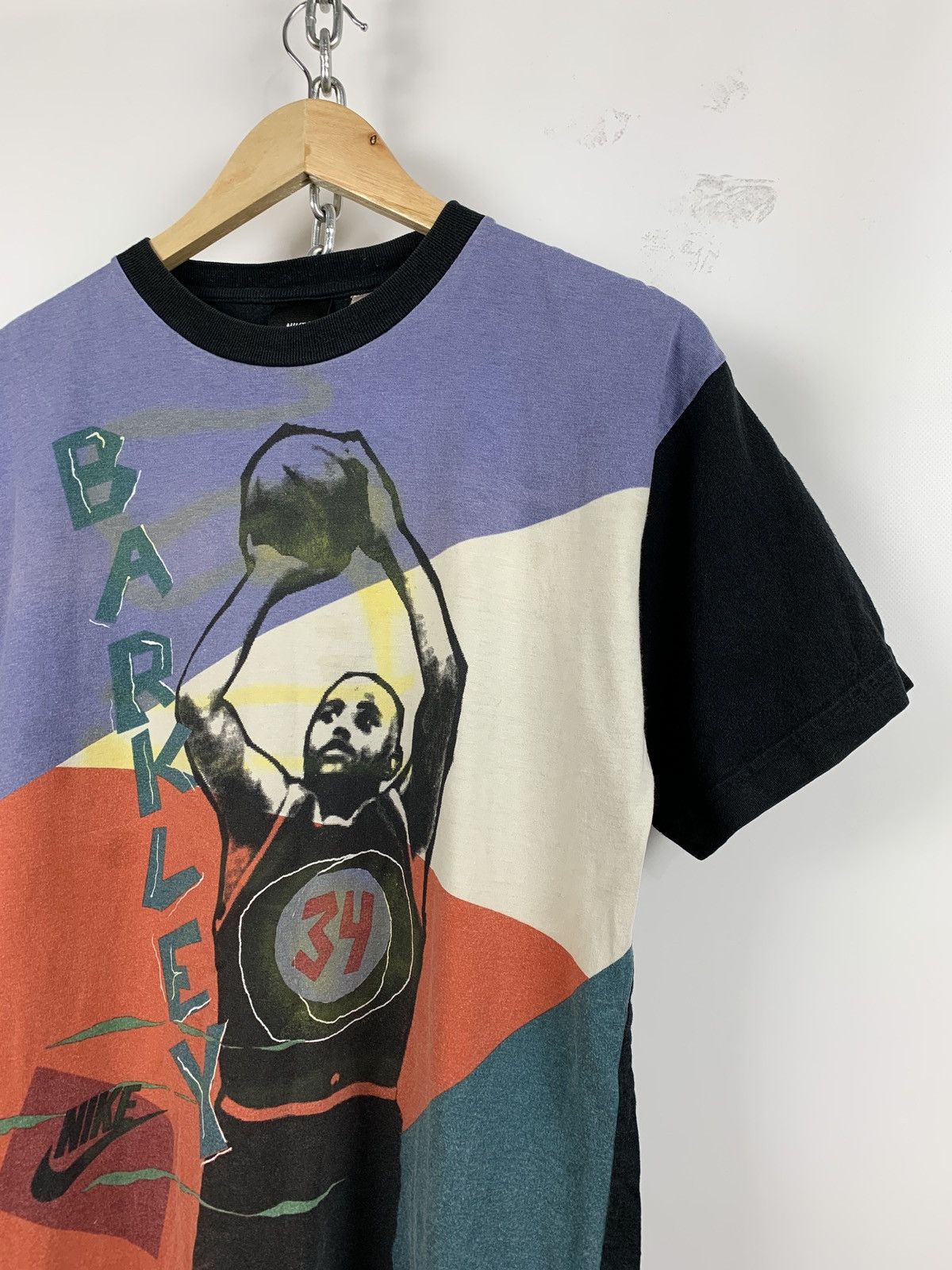 Nike 90s Vintage Nike Barkley Hoop Heroes 34 All Over Print Shirt Size US M / EU 48-50 / 2 - 4 Thumbnail