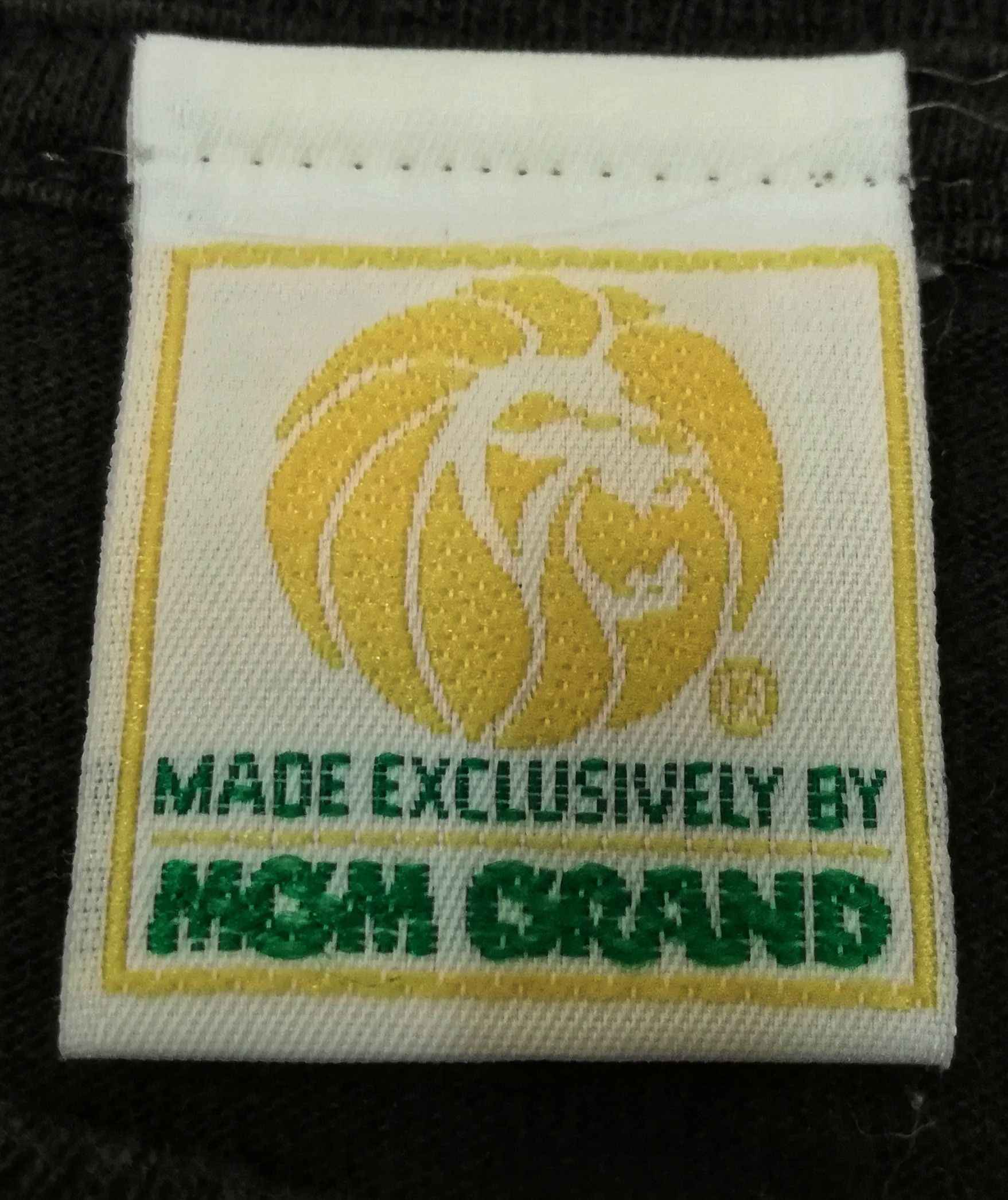 Vintage 🔥Vintage TM SS 1993 MGM Grand Hotel, Inc. Las Vegas Shirt Size US XL / EU 56 / 4 - 9 Thumbnail