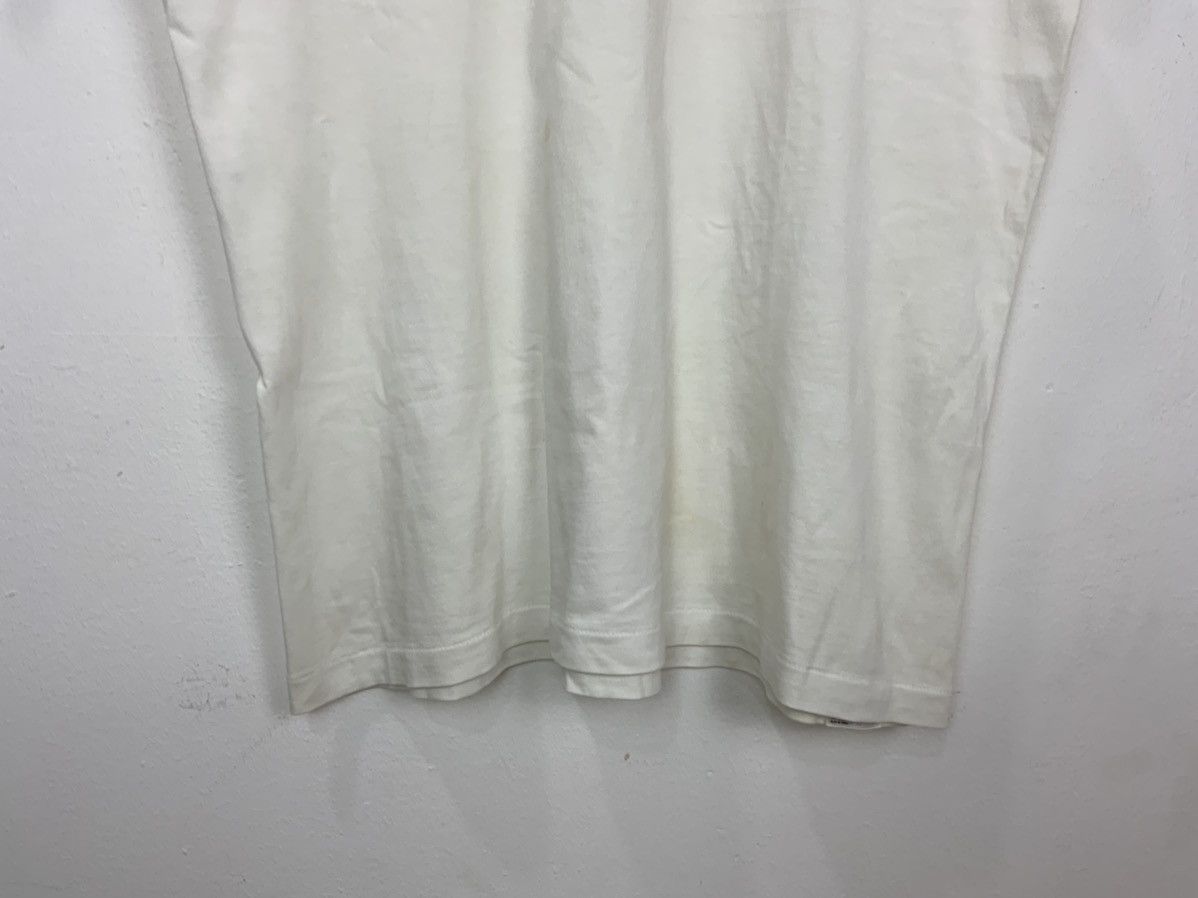Kaws UT Kaws Rare Streetwear Single Stitch Tee Size US L / EU 52-54 / 3 - 3 Thumbnail