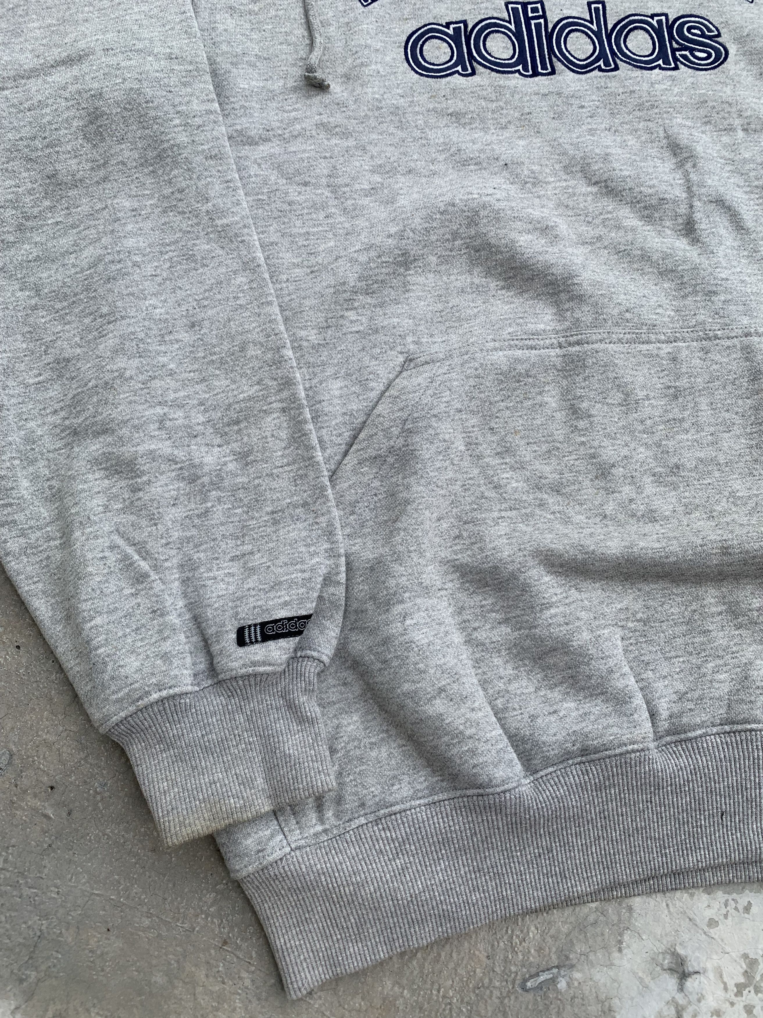 Adidas Vintage Adidas Embroidery Spell Out Logo Hoodie Size US L / EU 52-54 / 3 - 4 Thumbnail