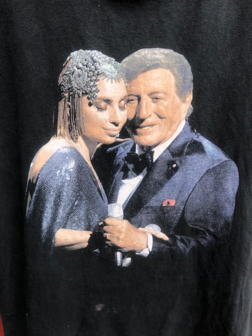 Japanese Brand Vintage Tony Bennet & Lady Gaga Cheek To Cheek Shirt Size US L / EU 52-54 / 3 - 3 Thumbnail