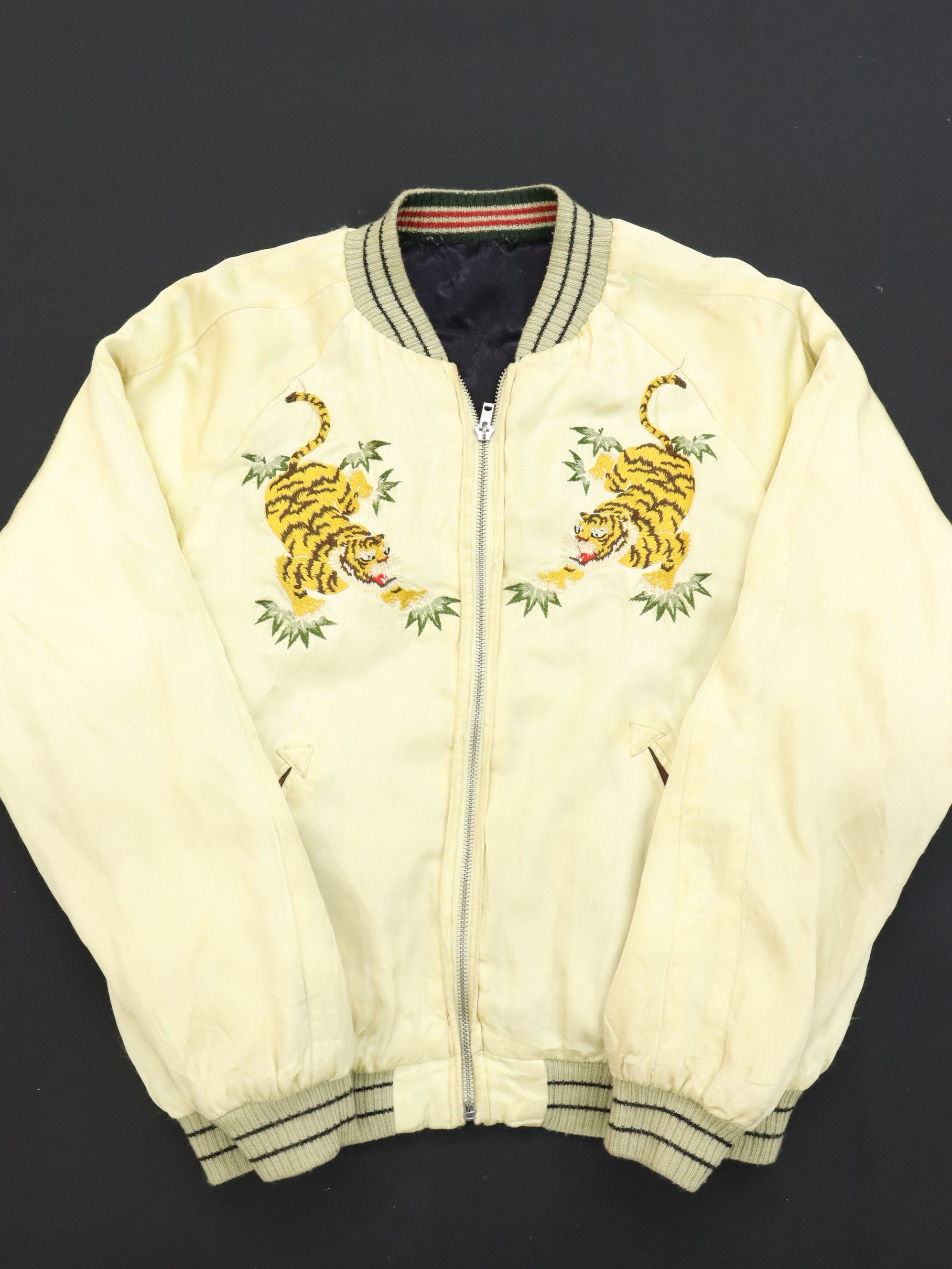 Japanese Brand VTG. TIGER NAGOYA CROPPED HEADS RAYON REVERSIBLE SUKAJAN Size US S / EU 44-46 / 1 - 4 Thumbnail