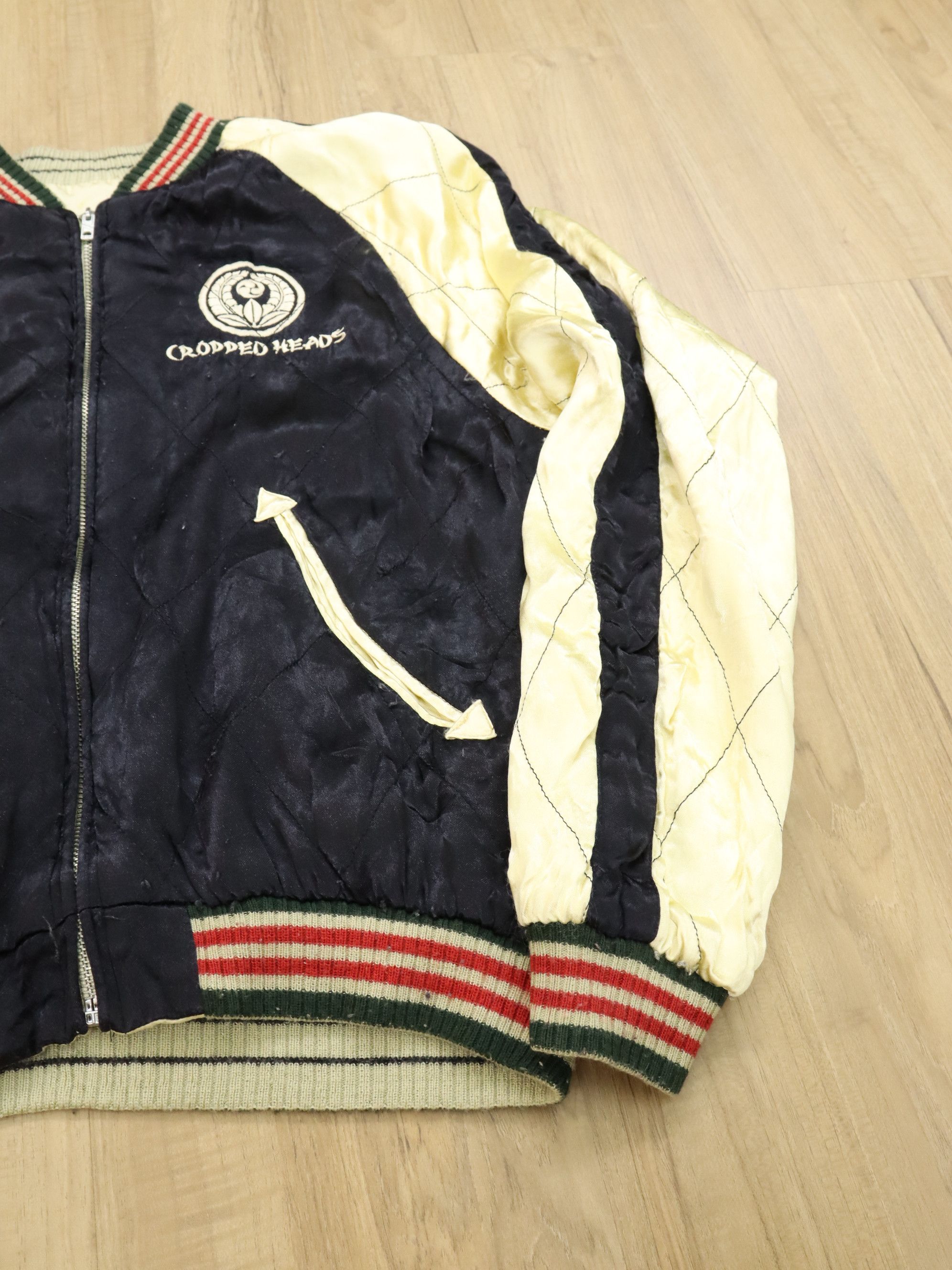 Japanese Brand VTG. TIGER NAGOYA CROPPED HEADS RAYON REVERSIBLE SUKAJAN Size US S / EU 44-46 / 1 - 20 Thumbnail