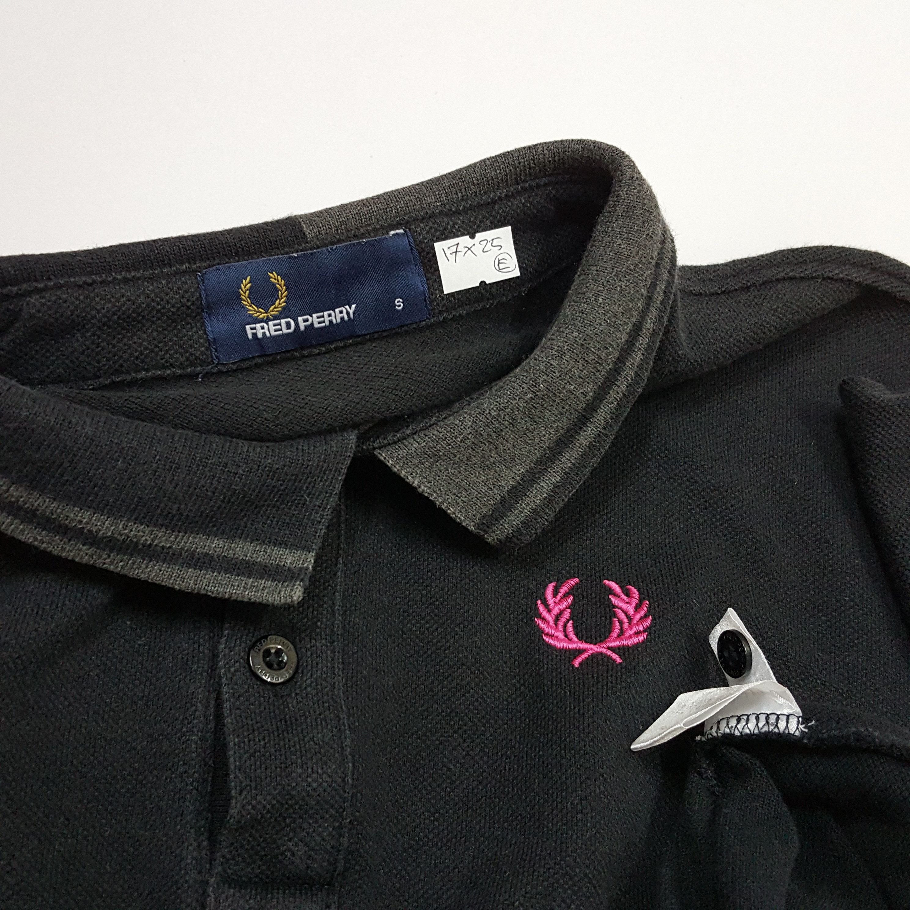 Fred Perry × Vintage Vintage FRED PERRY nice design polo shirt for girl Size US S / EU 44-46 / 1 - 3 Thumbnail
