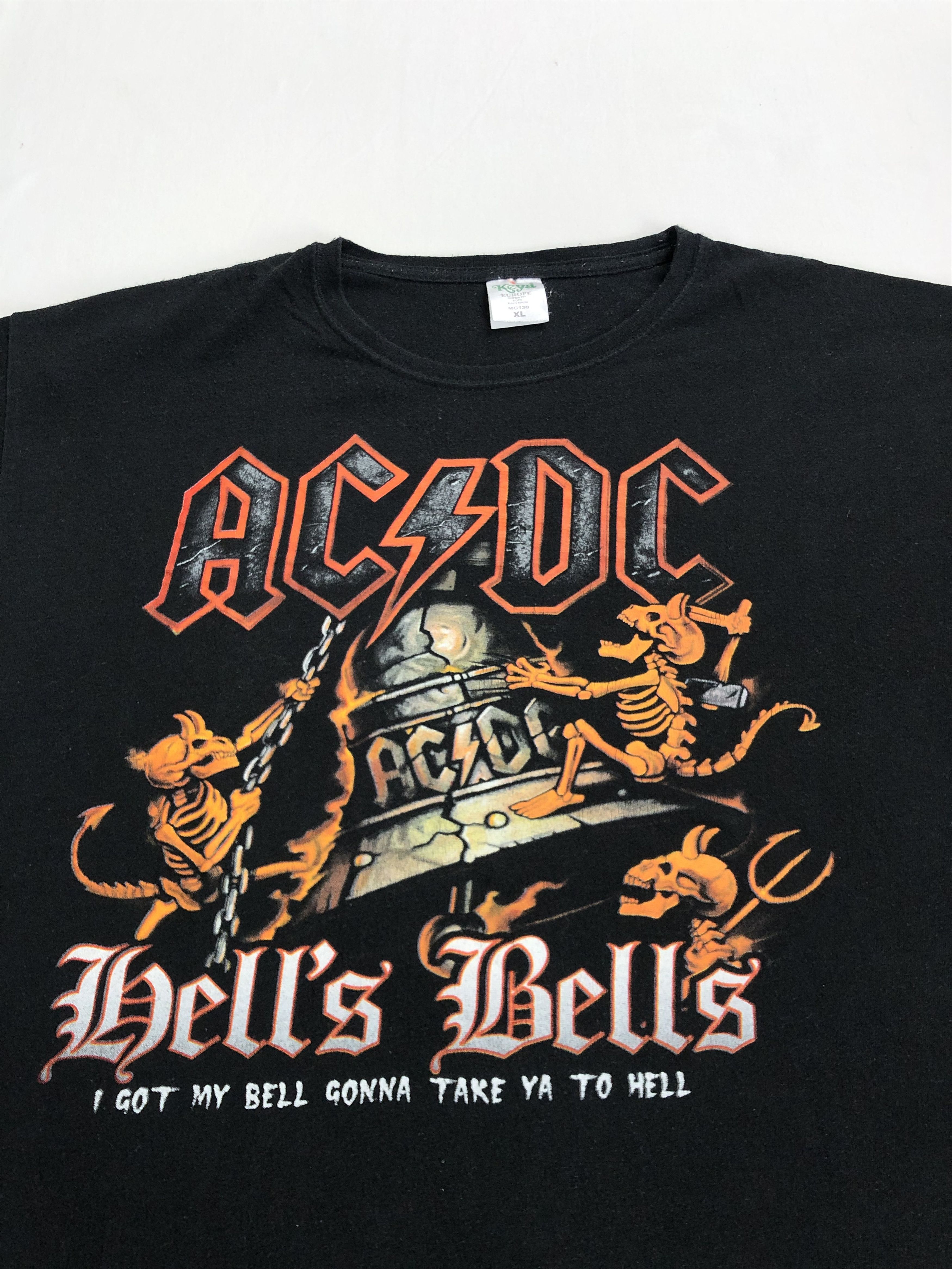 Band Tees Vintage AC/DC Hells Bells Tee (Iron Maiden Pink Floyd Halen Size US XL / EU 56 / 4 - 2 Thumbnail