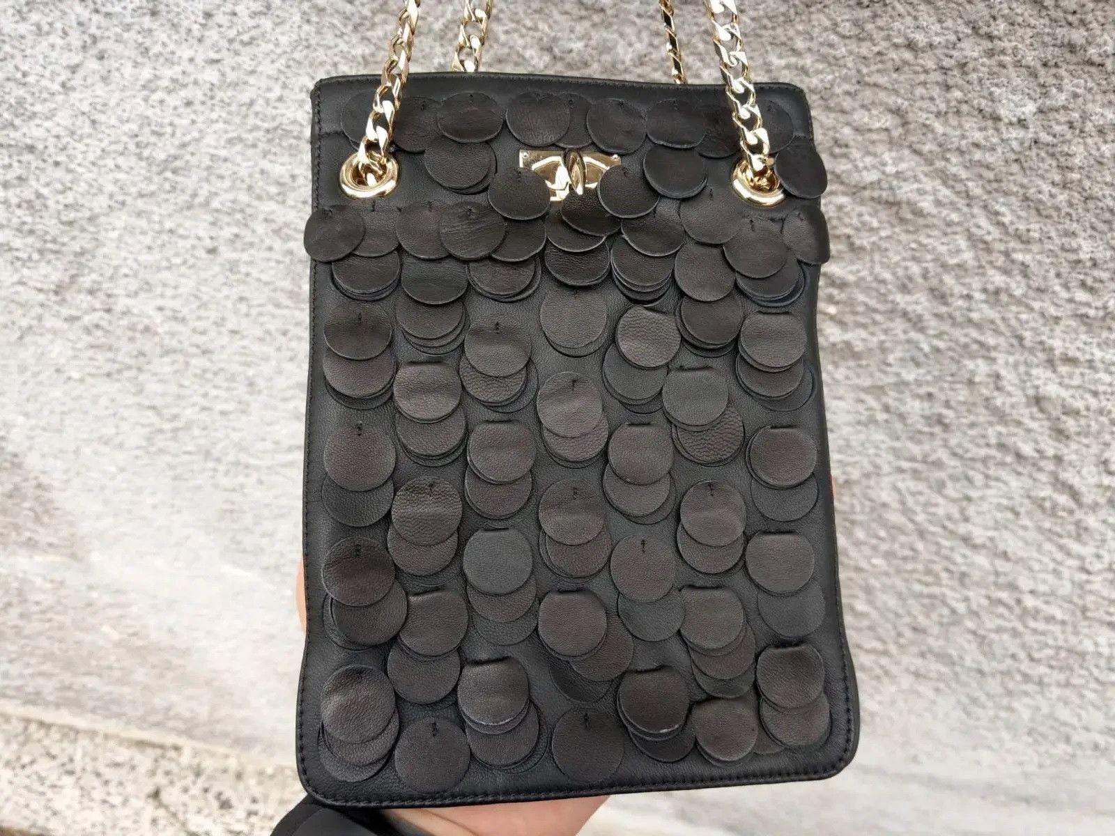 Givenchy GIVENCHY Shark Tooth Black Leather Gold Chain Small Tote Size ONE SIZE - 7 Thumbnail