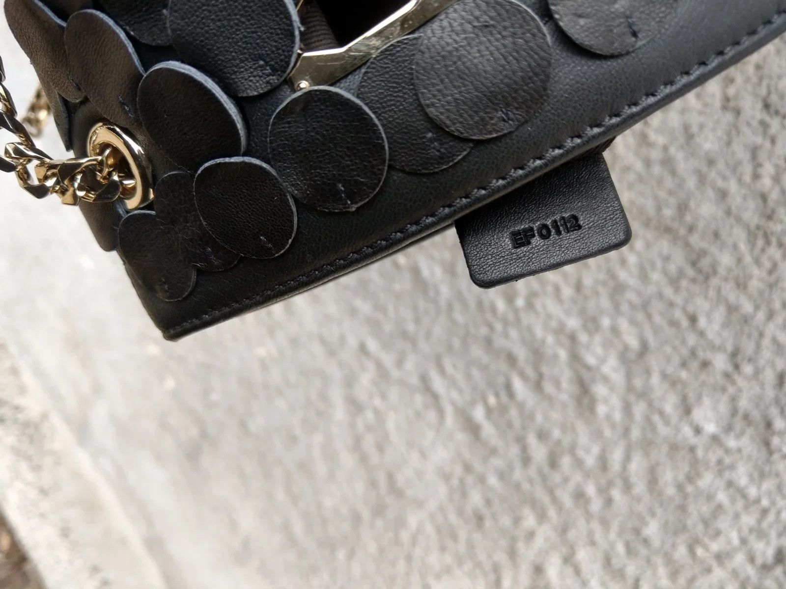 Givenchy GIVENCHY Shark Tooth Black Leather Gold Chain Small Tote Size ONE SIZE - 12 Thumbnail