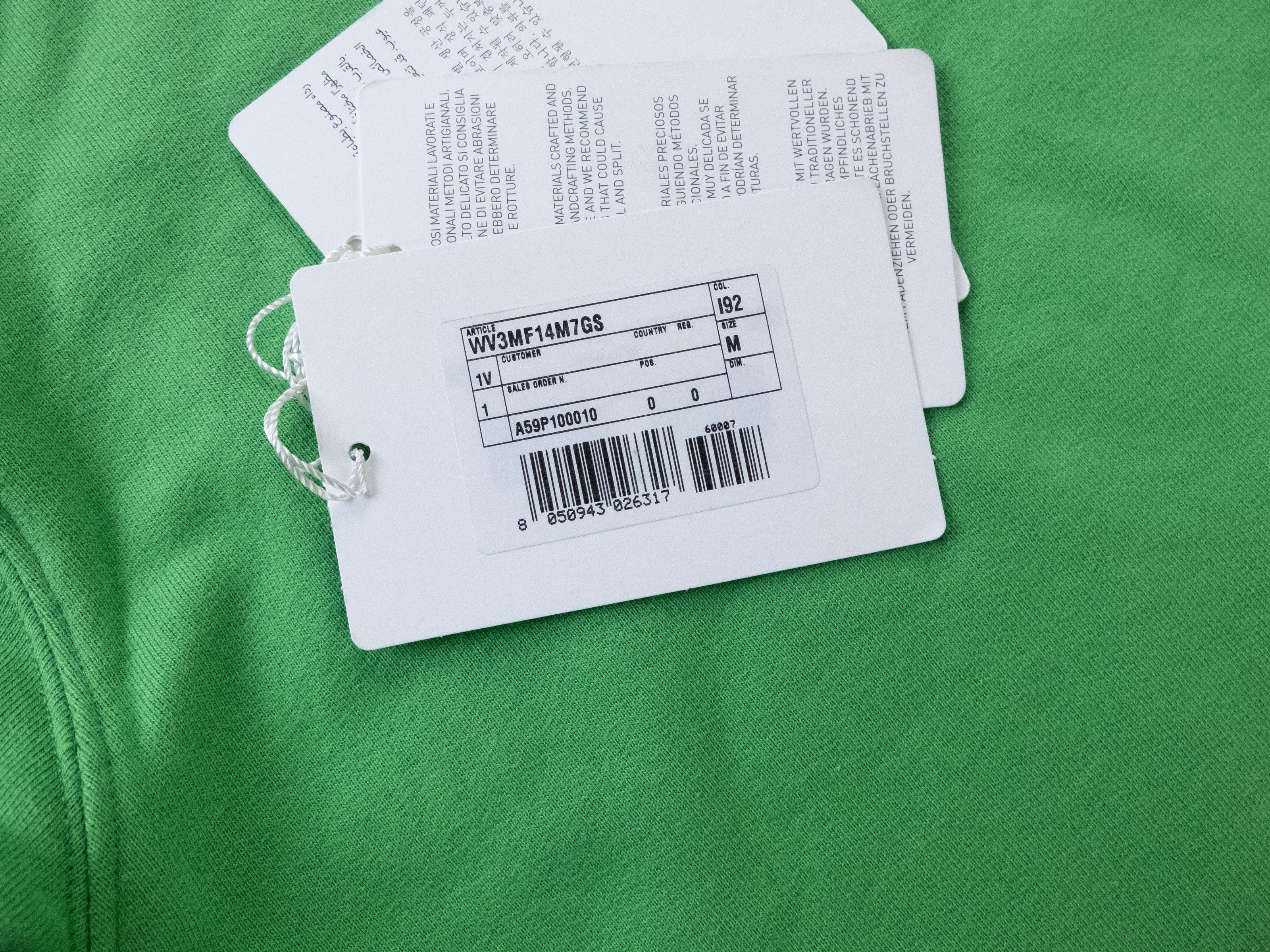 Valentino $1390 VALENTINO green logo flower patch sweatshirt Medium Size US M / EU 48-50 / 2 - 8 Thumbnail