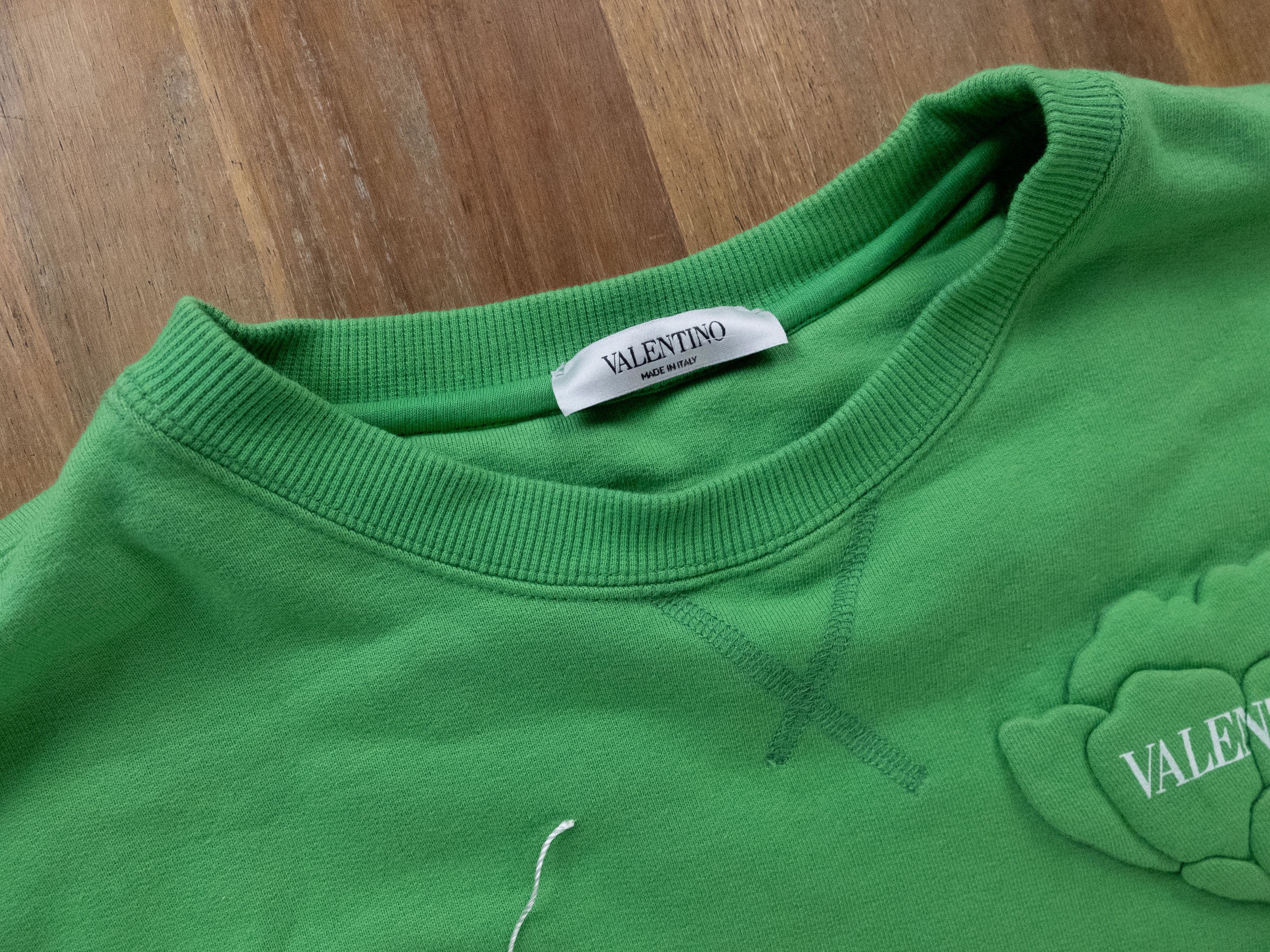 Valentino $1390 VALENTINO green logo flower patch sweatshirt Medium Size US M / EU 48-50 / 2 - 6 Thumbnail
