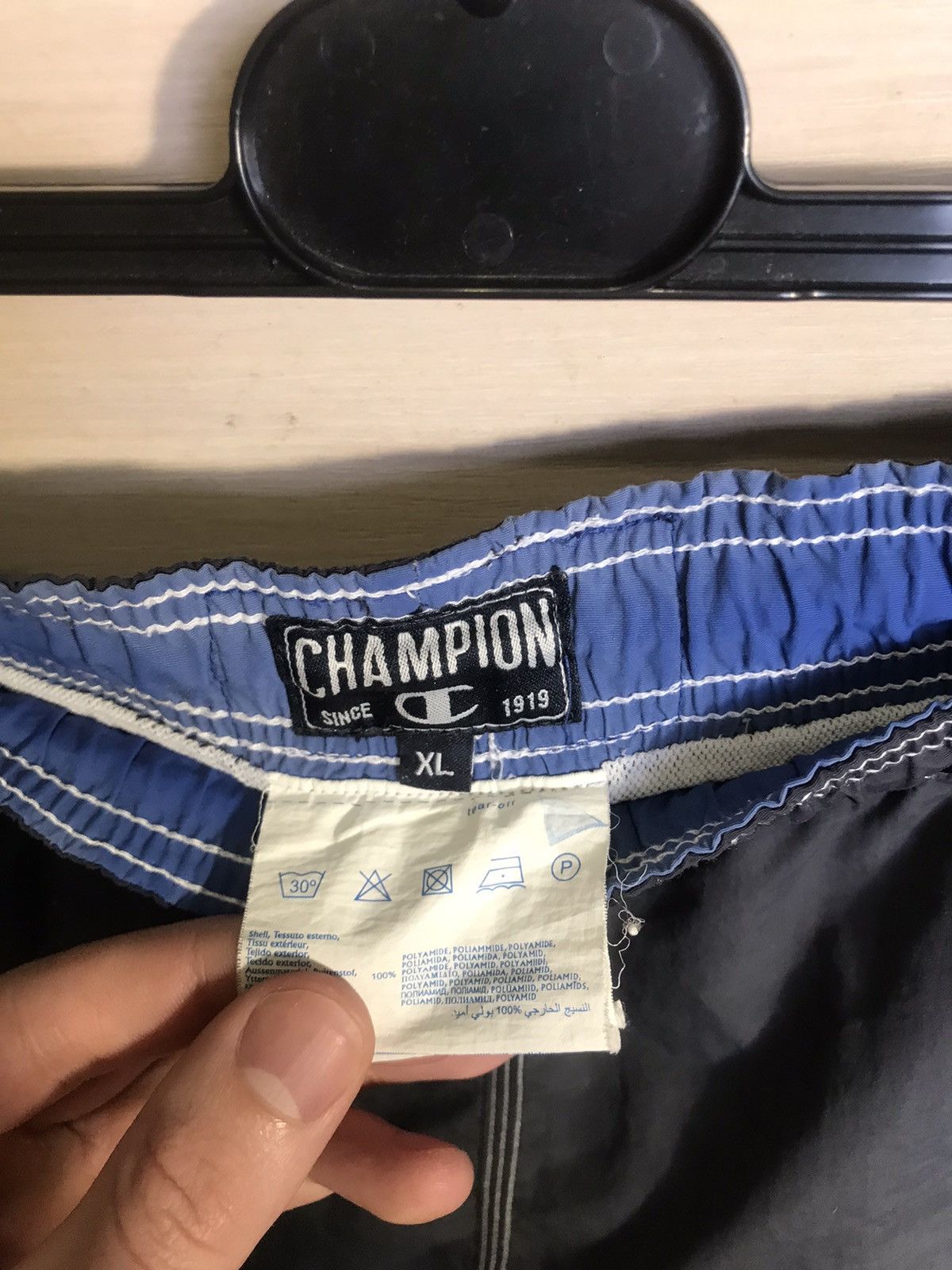 Champion Vintage Champion streetwear shorts Size US 34 / EU 50 - 4 Thumbnail