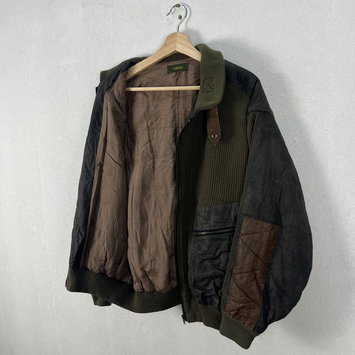 Japanese Brand VINTAGE VALIANT BOMBER JACKET DESIGN MULTI POCKET CARGO Size US L / EU 52-54 / 3 - 15 Thumbnail