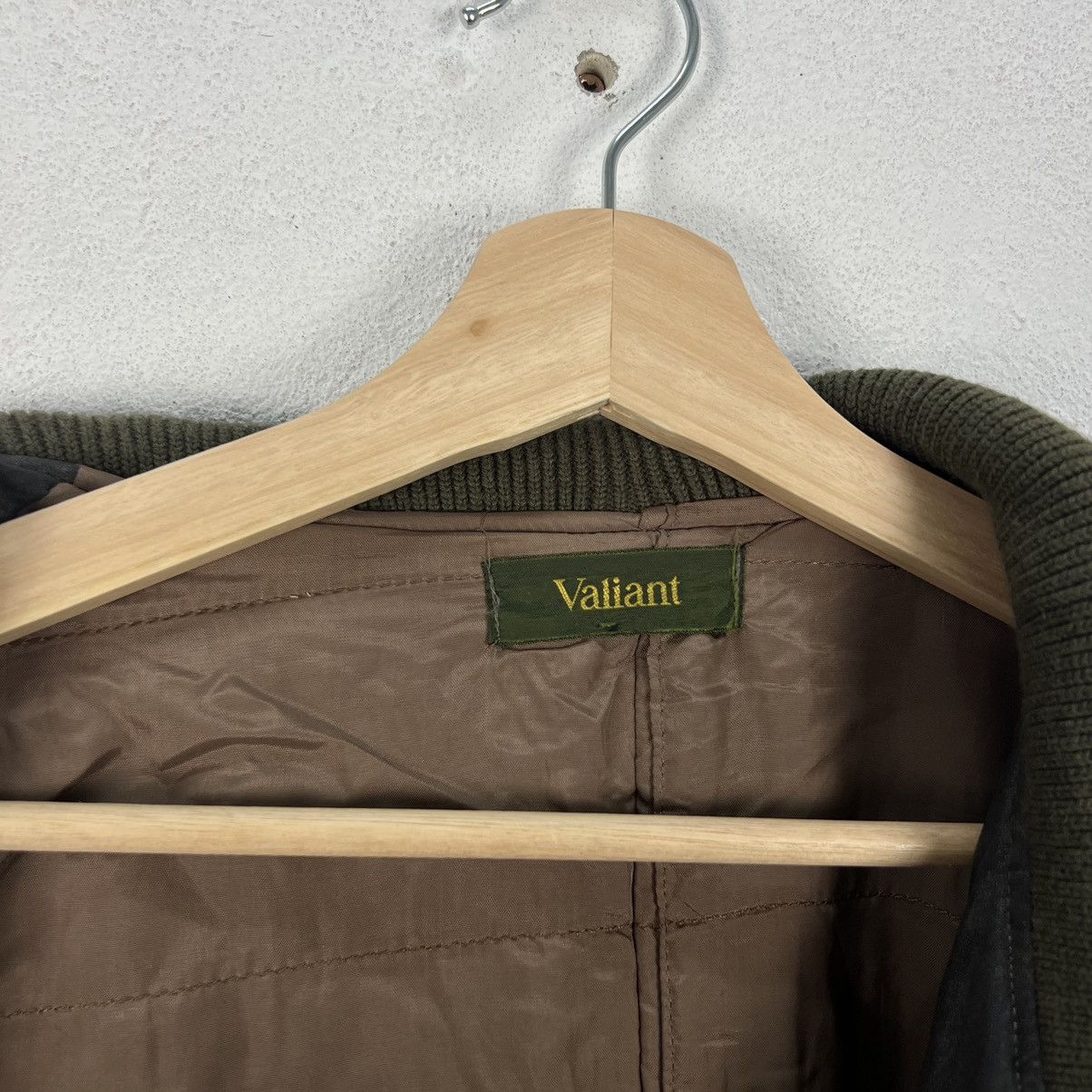 Japanese Brand VINTAGE VALIANT BOMBER JACKET DESIGN MULTI POCKET CARGO Size US L / EU 52-54 / 3 - 16 Thumbnail