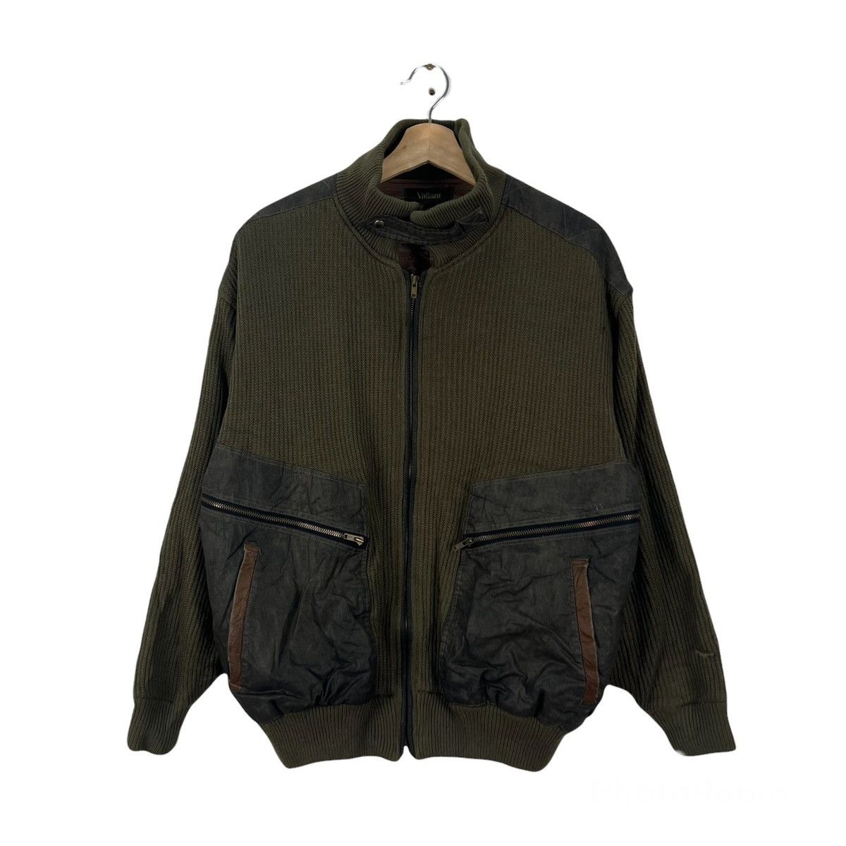 Japanese Brand VINTAGE VALIANT BOMBER JACKET DESIGN MULTI POCKET CARGO Size US L / EU 52-54 / 3 - 1 Thumbnail