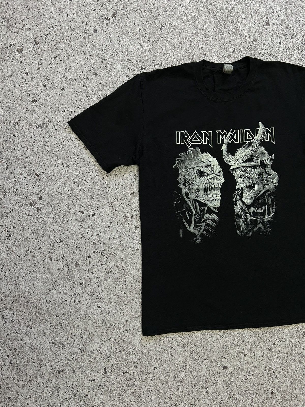 Iron Maiden × Vintage Vintage Iron Maiden Rock Metal Band Tout Tee Y2K T-shirt Size US XL / EU 56 / 4 - 2 Thumbnail