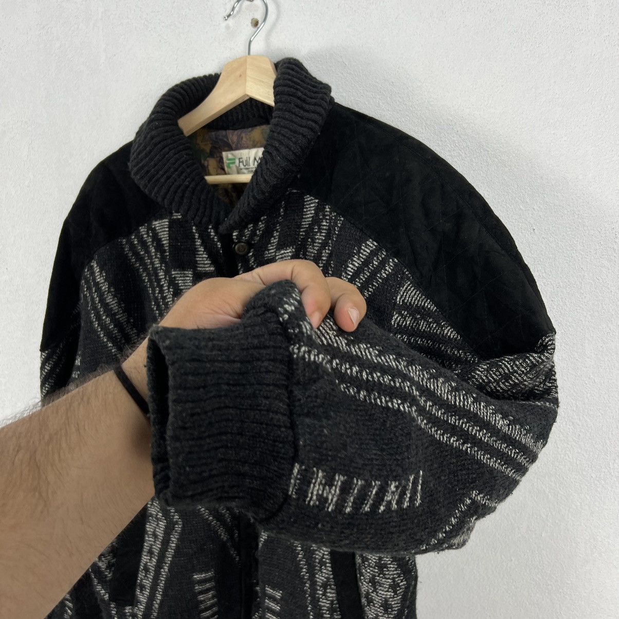 Japanese Brand VINTAGE FULL MARK NAVAJO DESIGN BOMBER JACKET STYLE Size US M / EU 48-50 / 2 - 7 Thumbnail