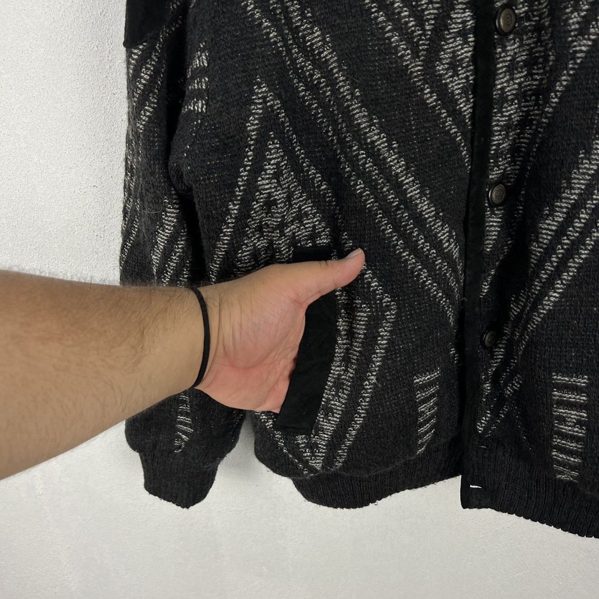 Japanese Brand VINTAGE FULL MARK NAVAJO DESIGN BOMBER JACKET STYLE Size US M / EU 48-50 / 2 - 5 Thumbnail