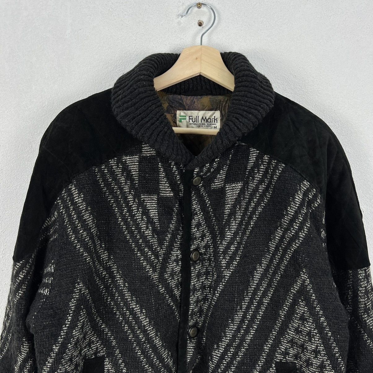 Japanese Brand VINTAGE FULL MARK NAVAJO DESIGN BOMBER JACKET STYLE Size US M / EU 48-50 / 2 - 3 Thumbnail