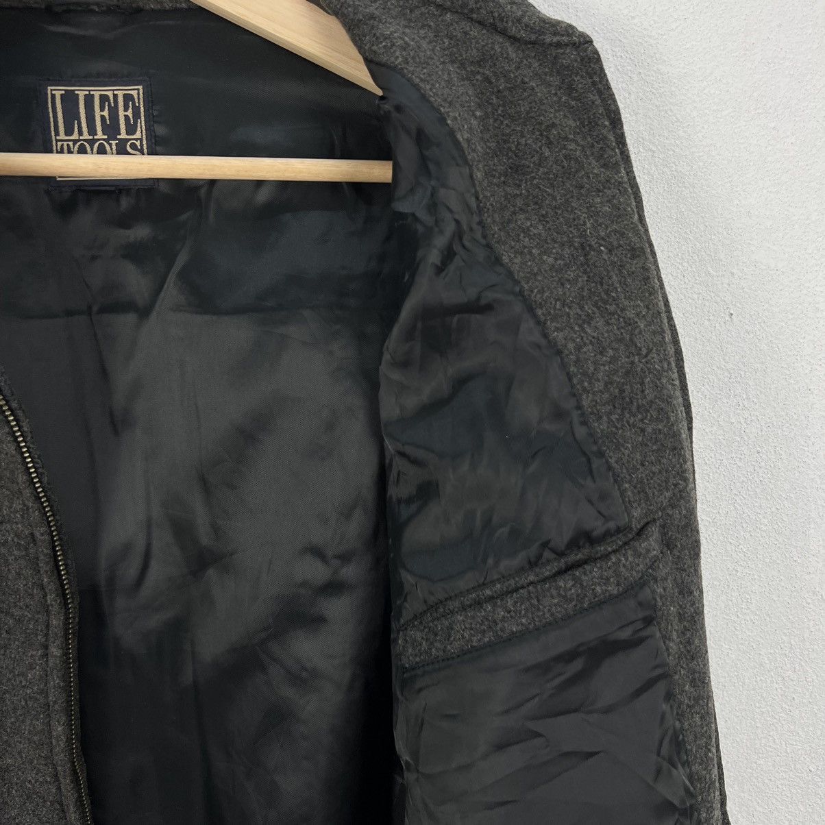 Japanese Brand VINTAGE LIGE TOOLS WOOL JACKET MULTI POCKET CARGO DESIGN Size US M / EU 48-50 / 2 - 9 Thumbnail