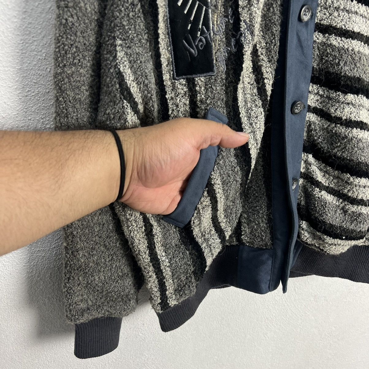 Japanese Brand VINTAGE KEN VALIDO RESERVE STRIPED STYLE DESIGN JACKET Size US M / EU 48-50 / 2 - 5 Thumbnail
