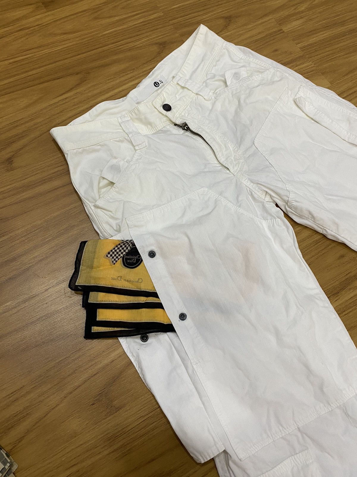 Undercover × Uniqlo Undercover X Uniqlo UU Cargo Multipocket Cargopants Size US 29 - 2 Thumbnail