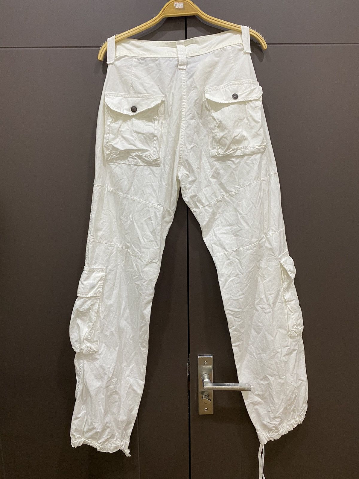 Undercover × Uniqlo Undercover X Uniqlo UU Cargo Multipocket Cargopants Size US 29 - 4 Thumbnail