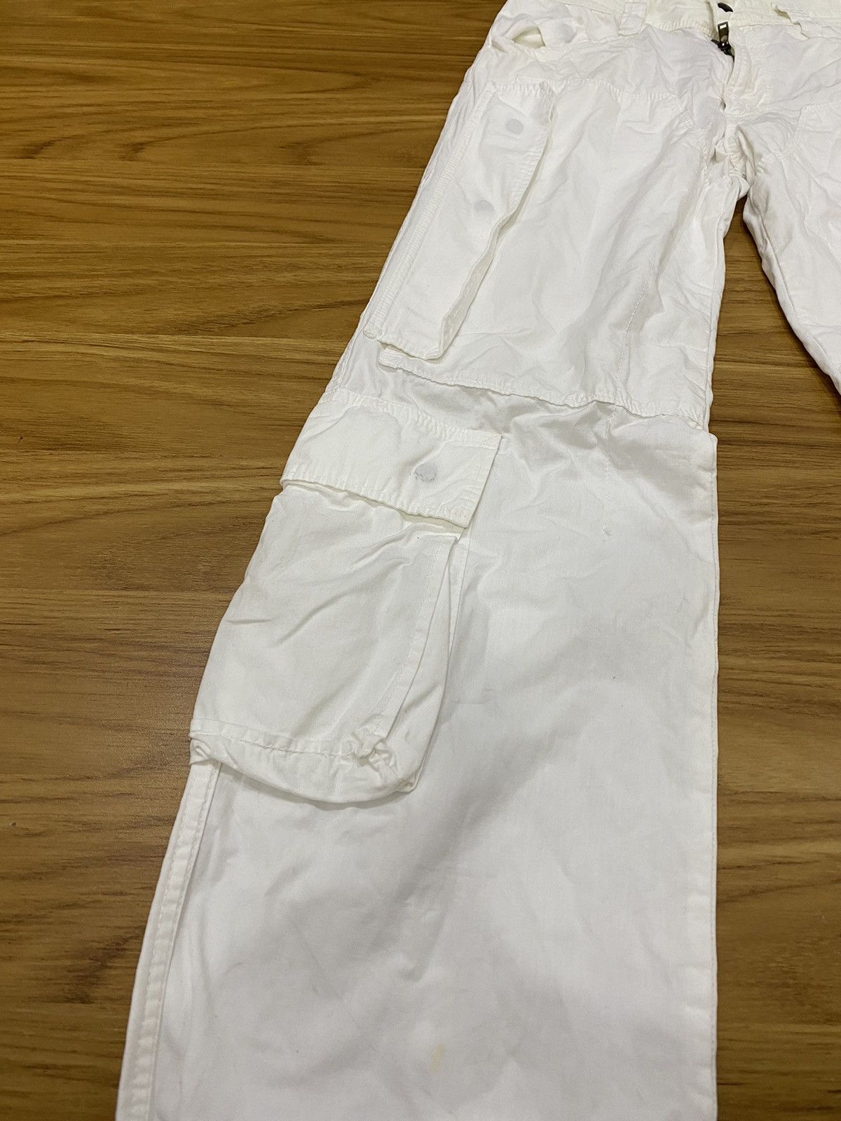 Undercover × Uniqlo Undercover X Uniqlo UU Cargo Multipocket Cargopants Size US 29 - 5 Thumbnail