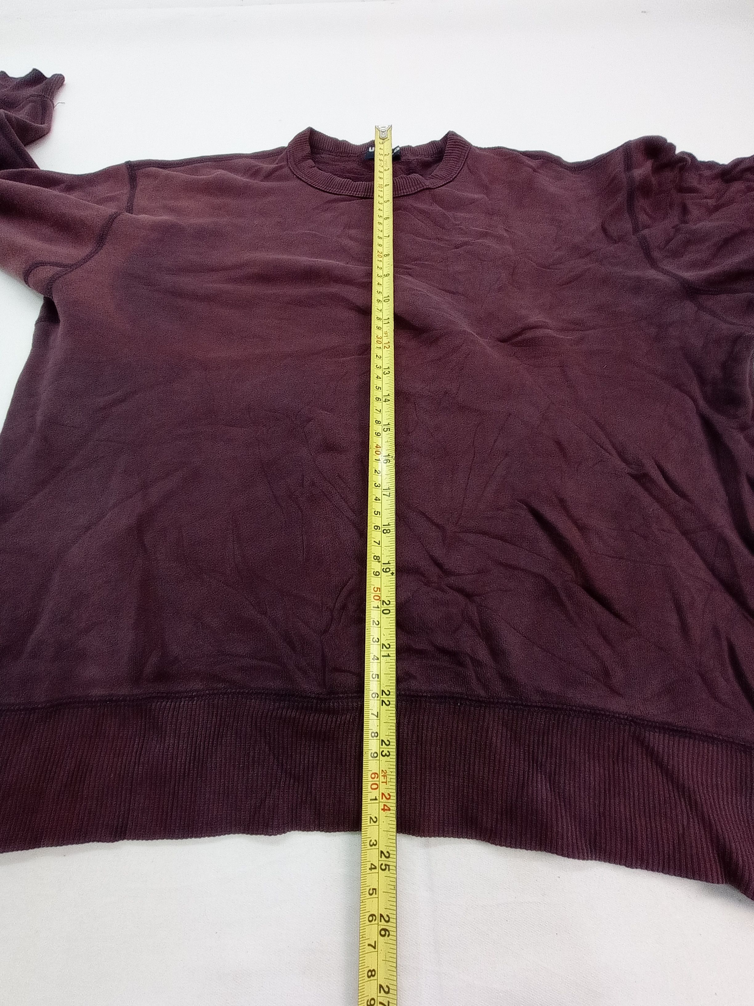 Uniqlo Vintage Uniqlo Maroon Sweatshirt Size US L / EU 52-54 / 3 - 7 Thumbnail
