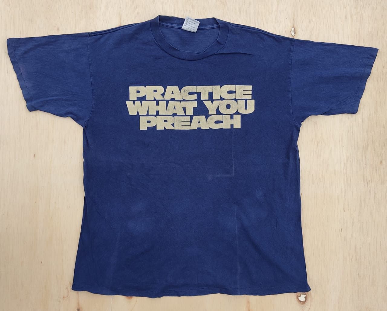 Vintage vintage tee D - 23 Size US XL / EU 56 / 4 - 1 Thumbnail