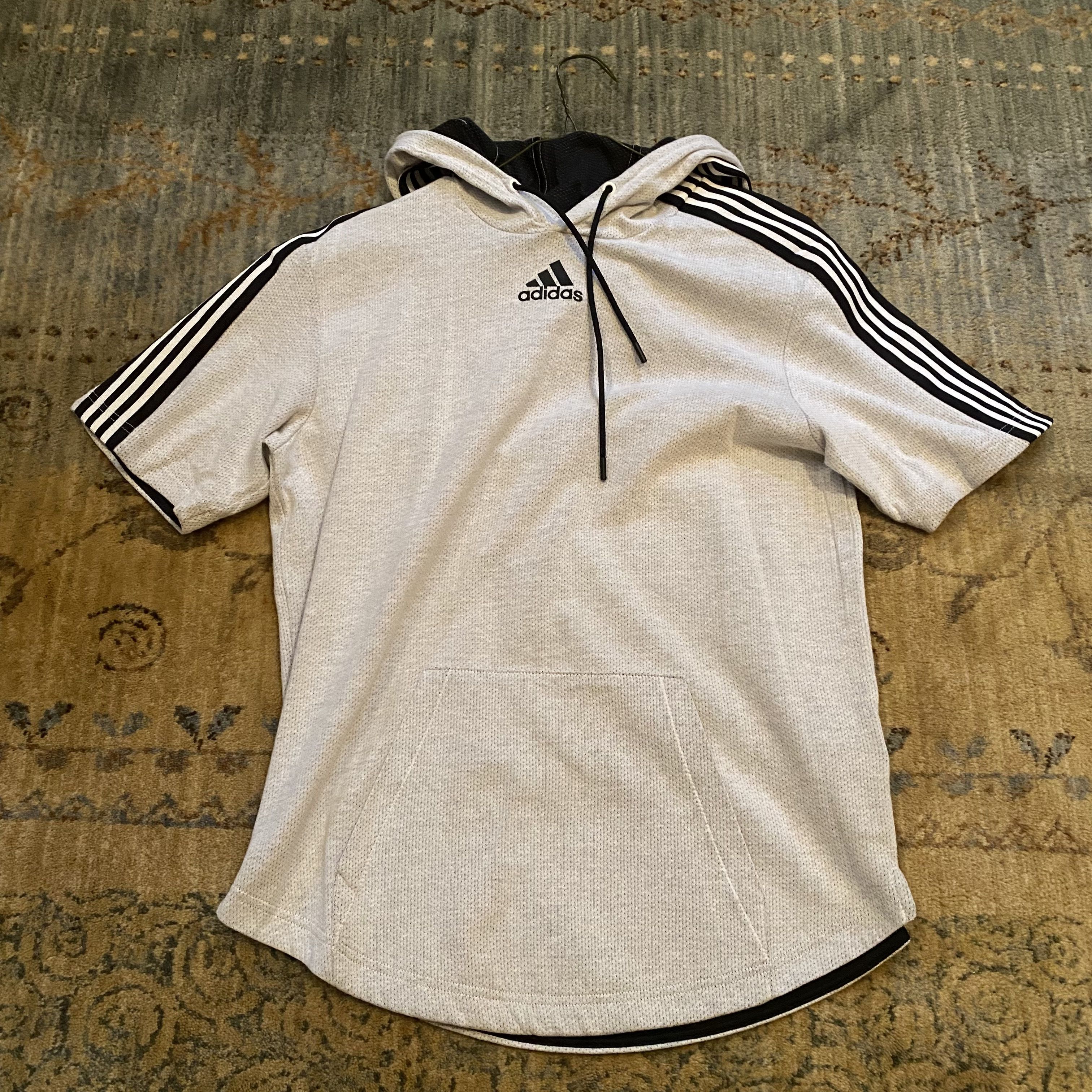 Adidas Short Sleeve Hoodie Size US S / EU 44-46 / 1 - 1 Thumbnail